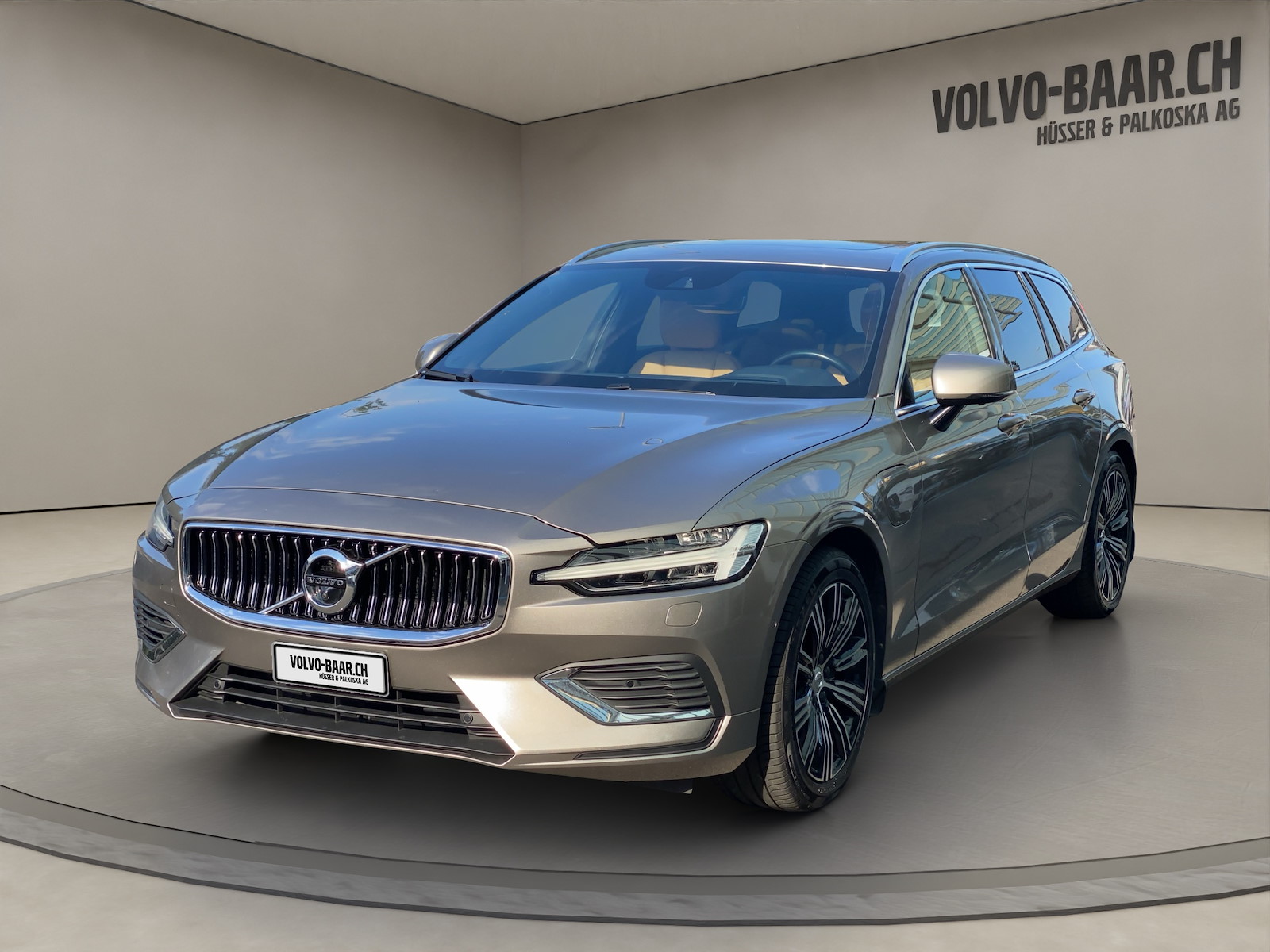 VOLVO V60 2.0 T8 TE Inscription eAWD-image-0