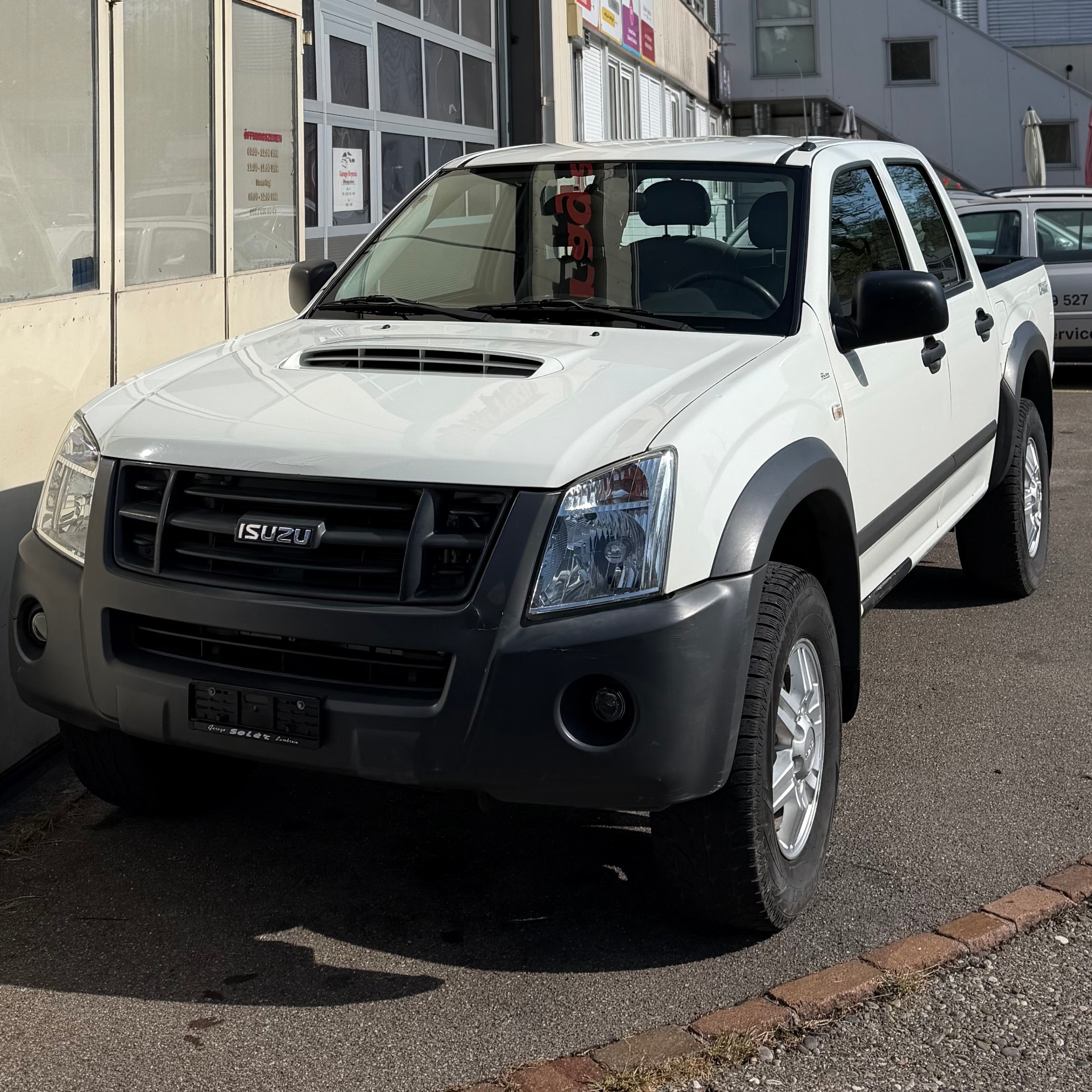 ISUZU 3.0 TDi L 4x4-image-2