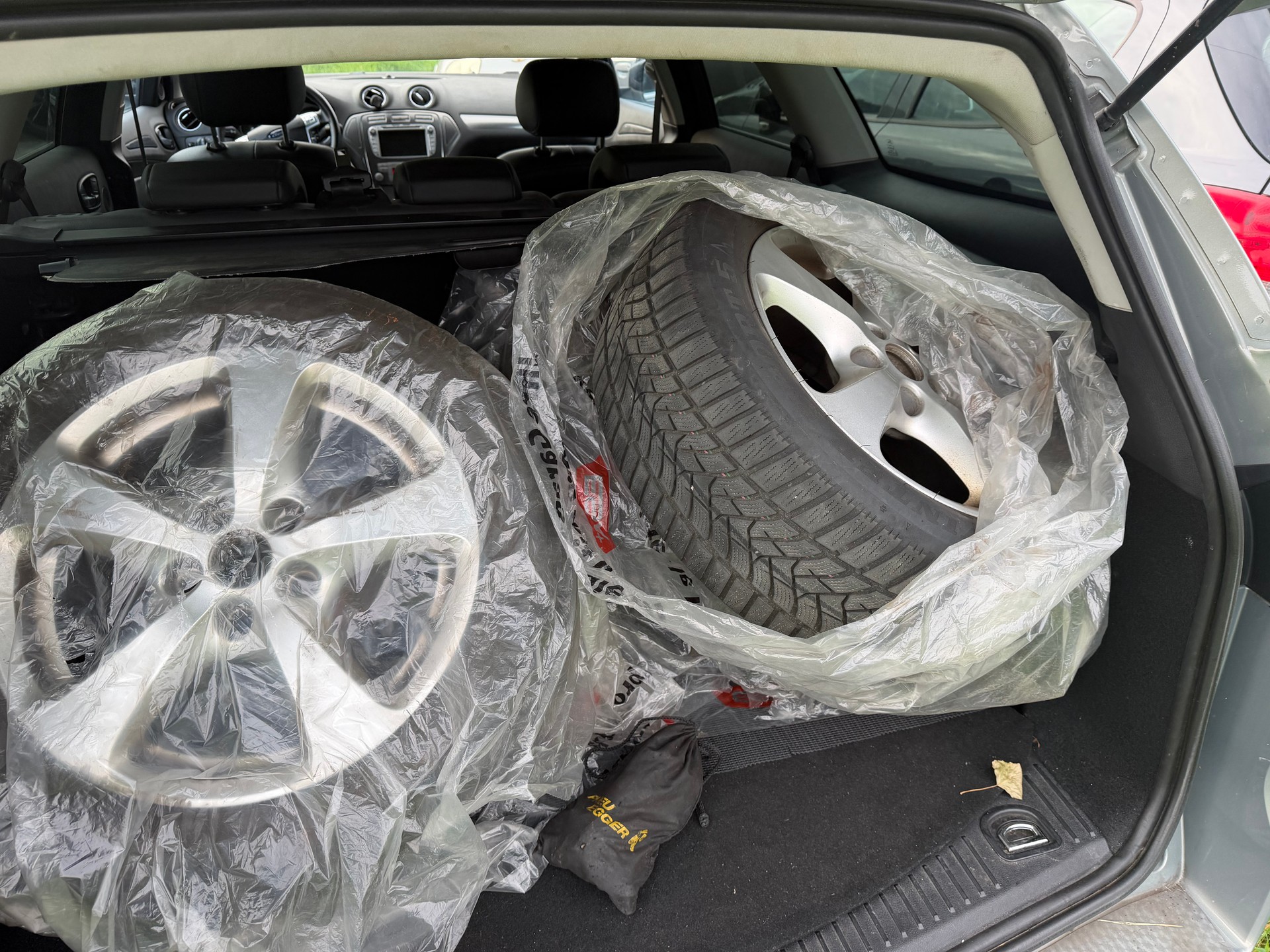 FORD Mondeo 2.5i 20V Titanium-image-10