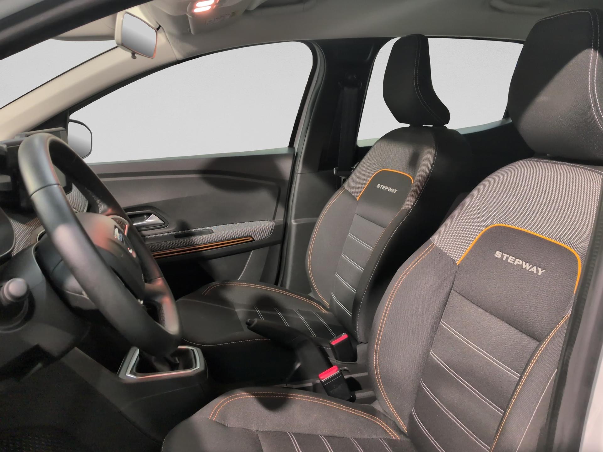 DACIA Sandero Stepway TCe 90 Comfort-image-8