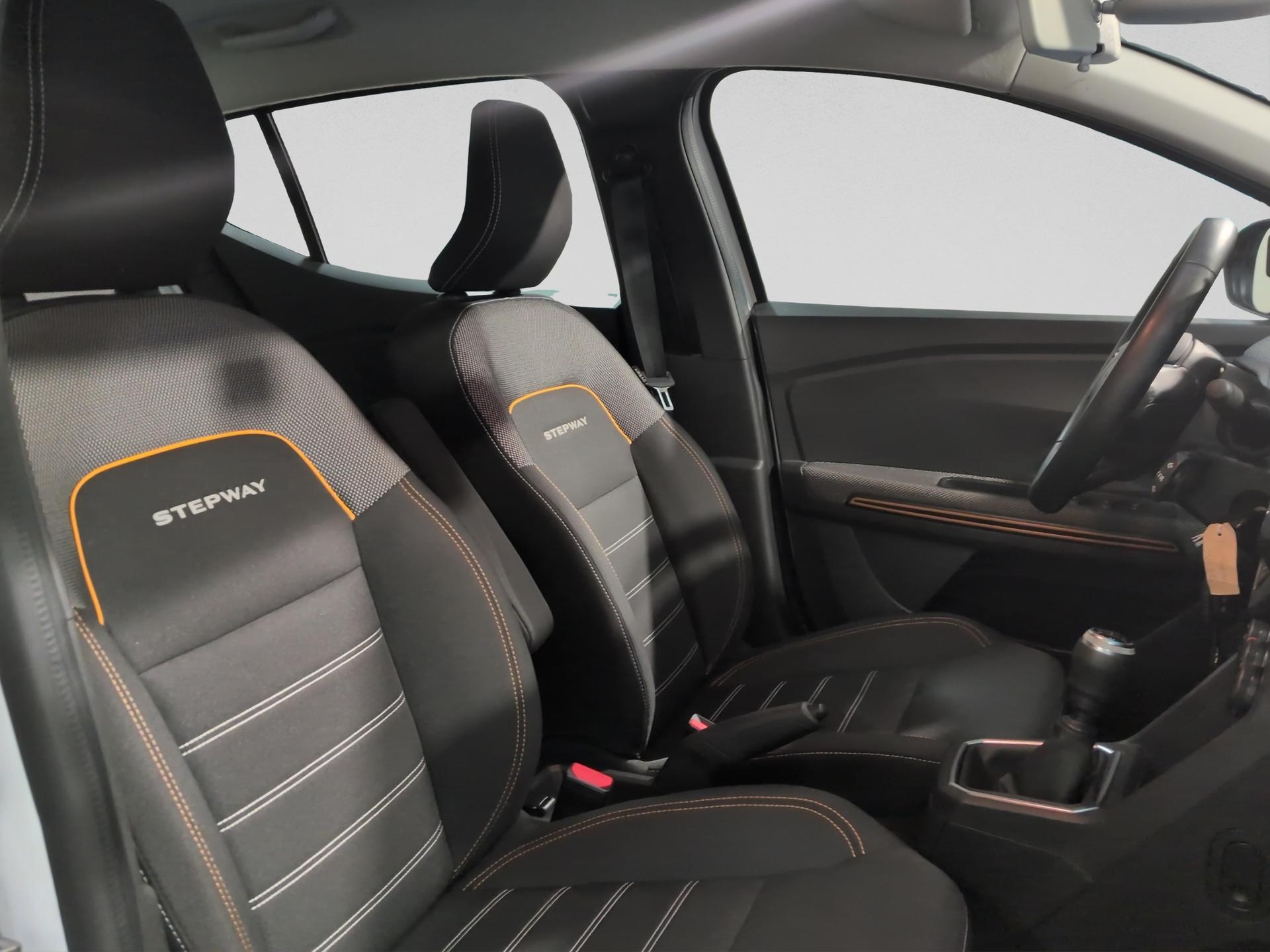 DACIA Sandero Stepway TCe 90 Comfort-image-16