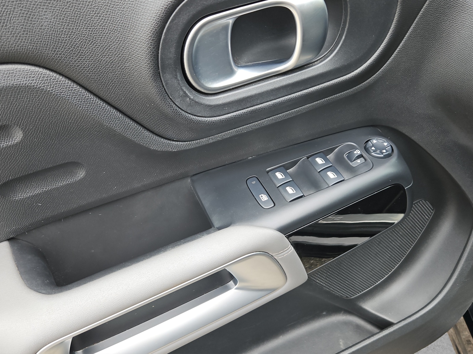 CITROEN C5 Aircross 1.5 BlueHDi Shine-image-10