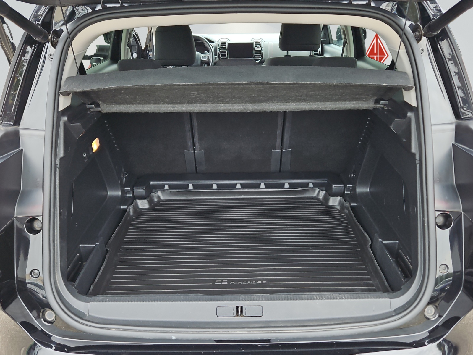 CITROEN C5 Aircross 1.5 BlueHDi Shine-image-9