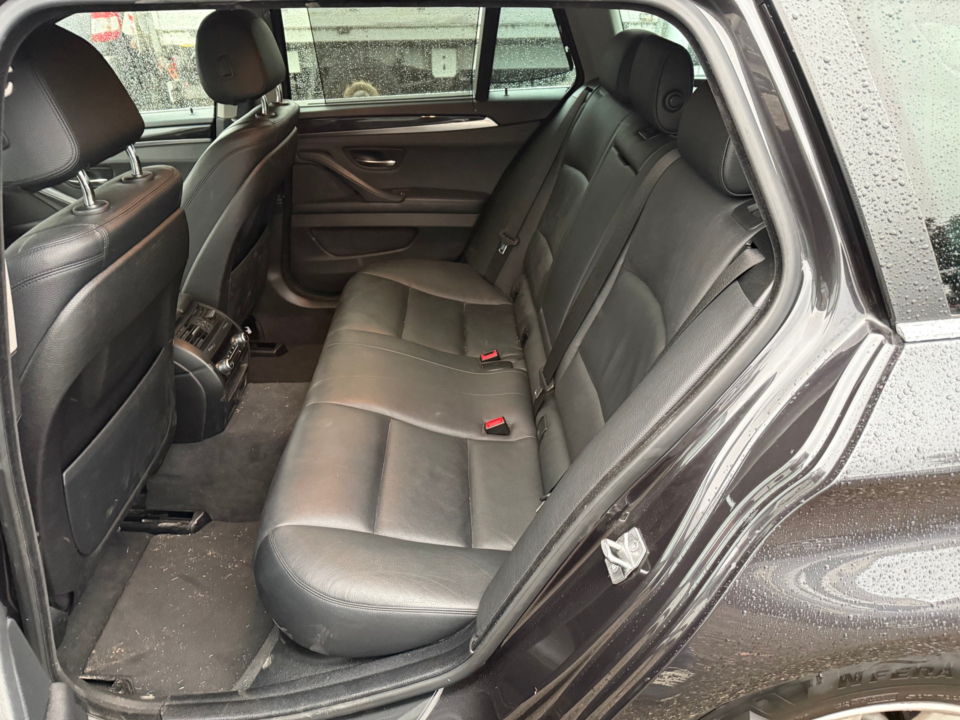 BMW 520d Touring Steptronic-image-9