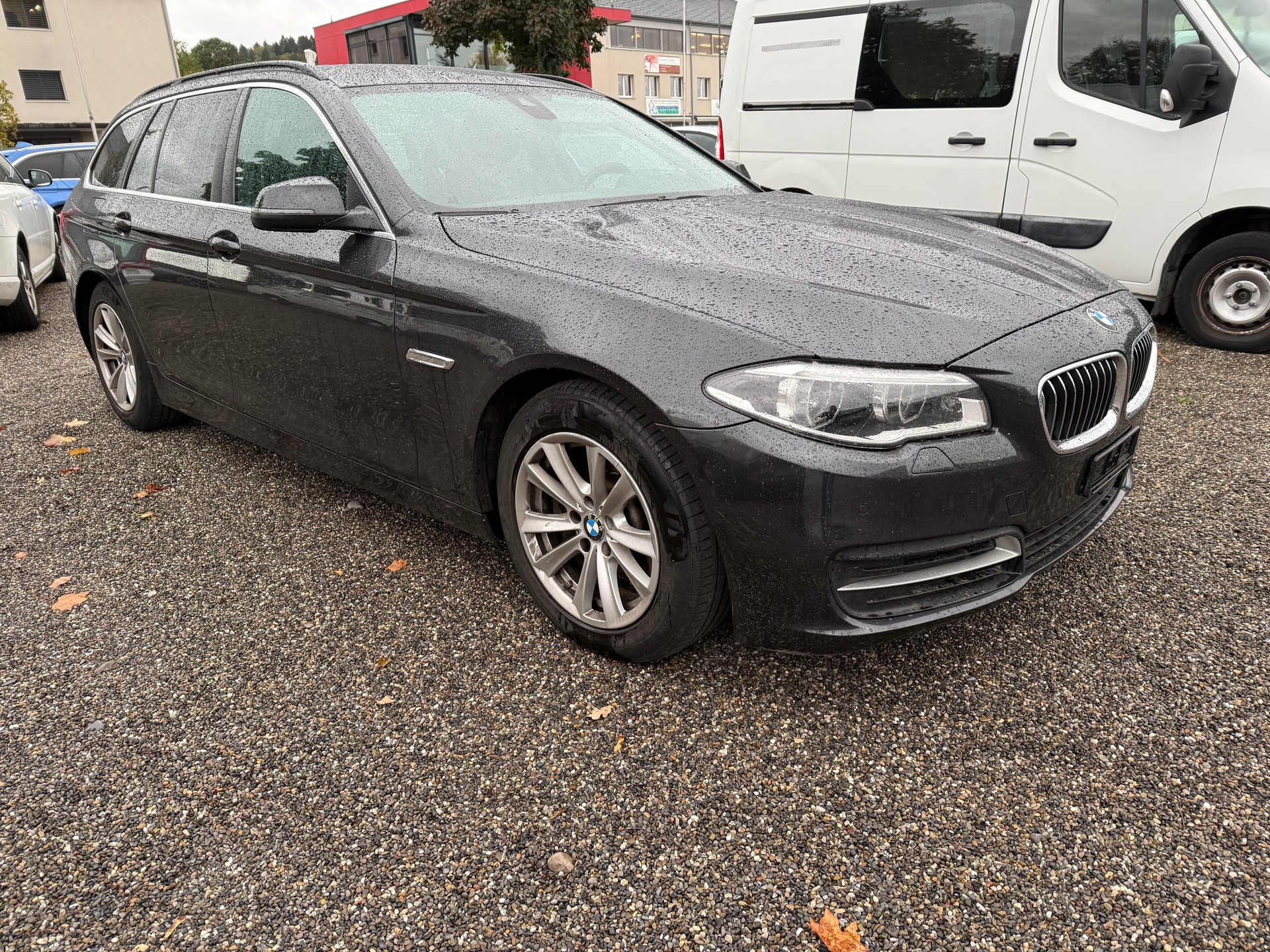 BMW 520d Touring Steptronic-image-2