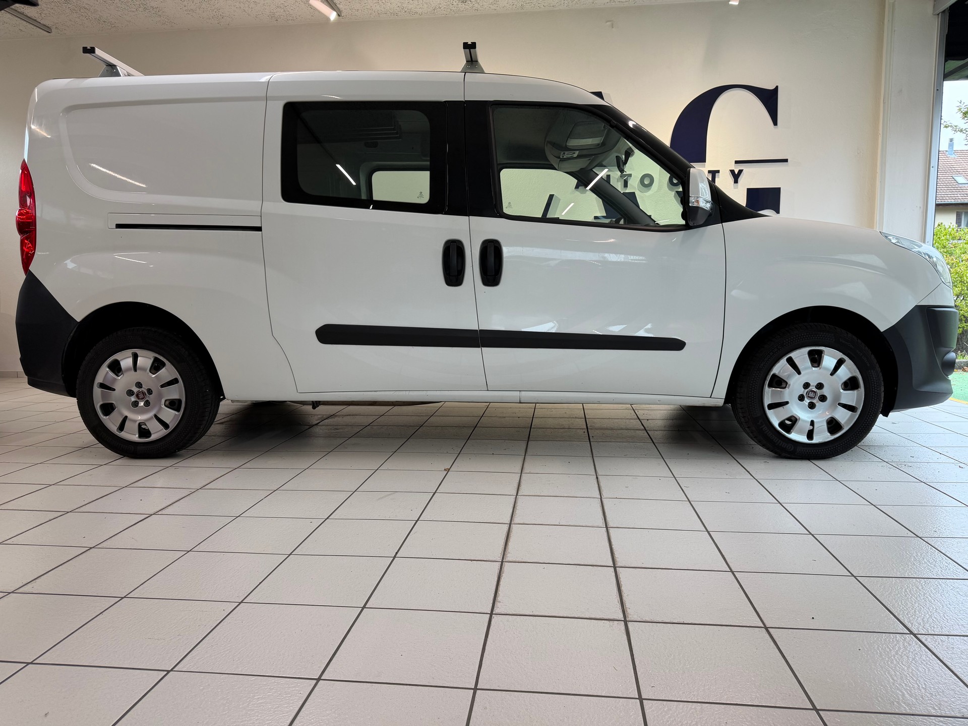 FIAT Doblò 1.4 Natural Power Cargo Swiss-image-2