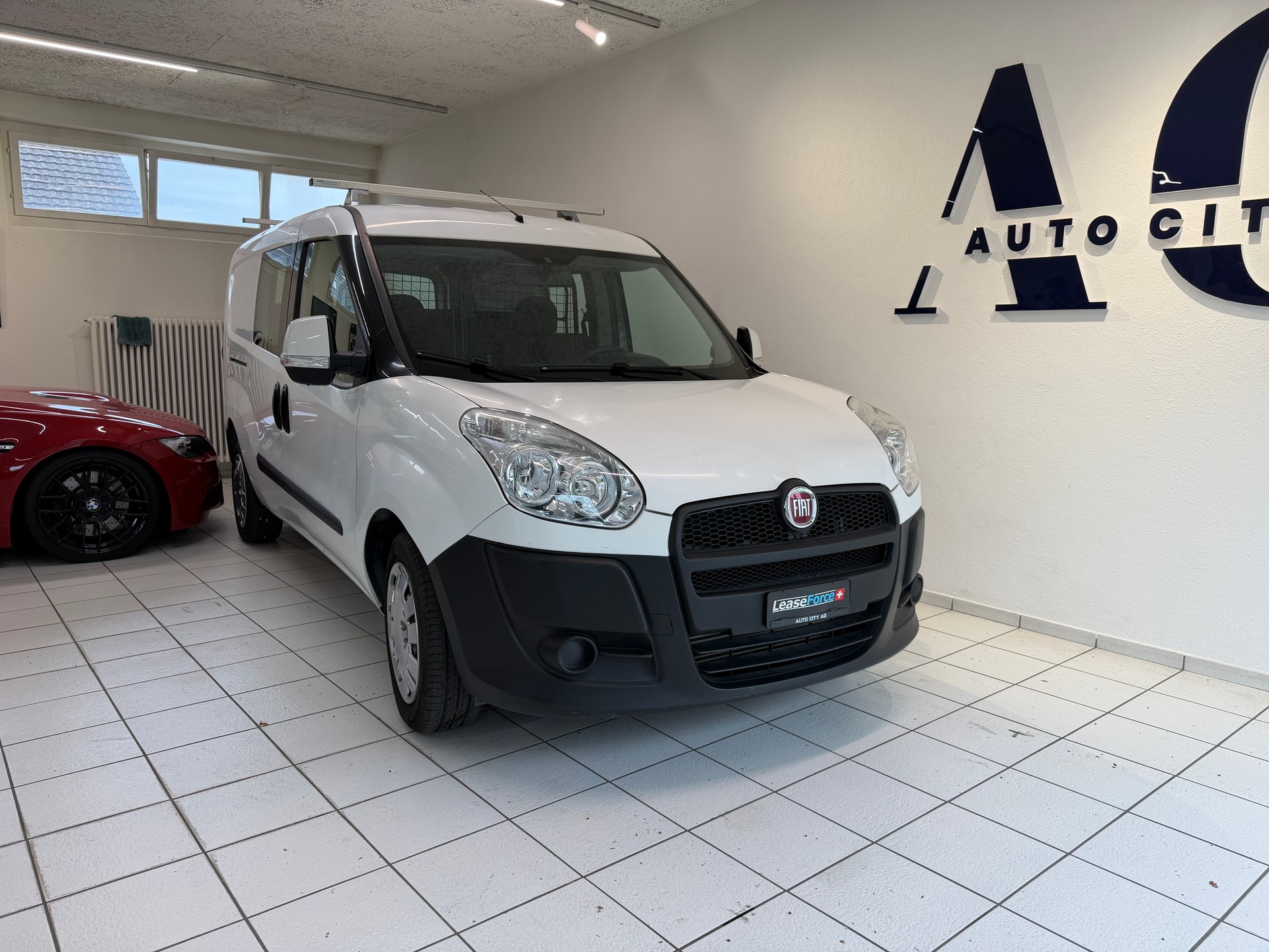 FIAT Doblò 1.4 Natural Power Cargo Swiss-image-0