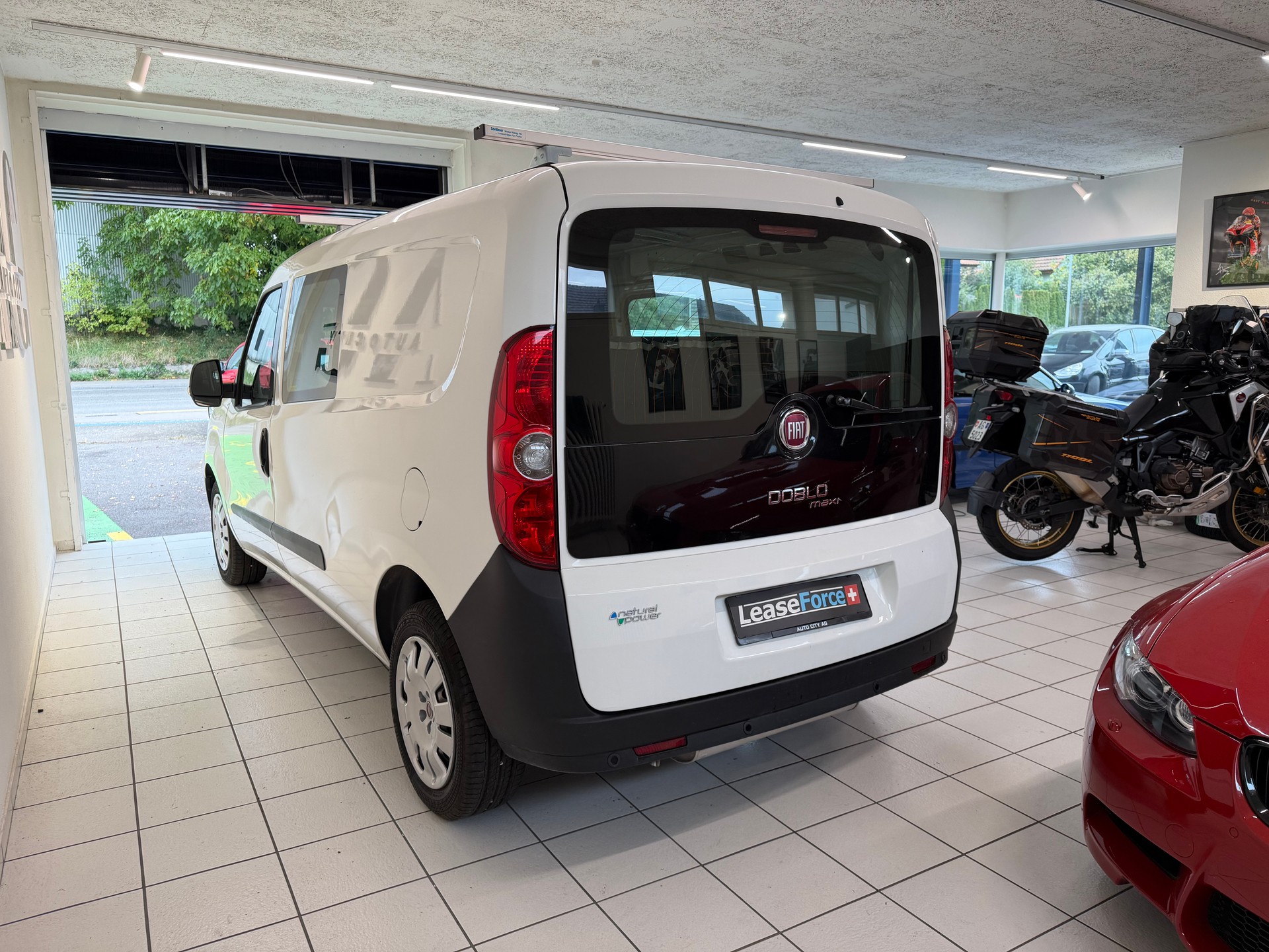 FIAT Doblò 1.4 Natural Power Cargo Swiss-image-3
