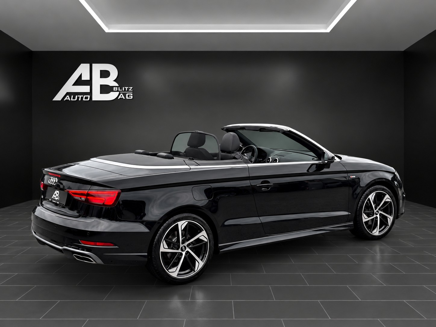 AUDI A3 Cabriolet 35 TFSI Sport Attraction S-Line S-tronic-image-4