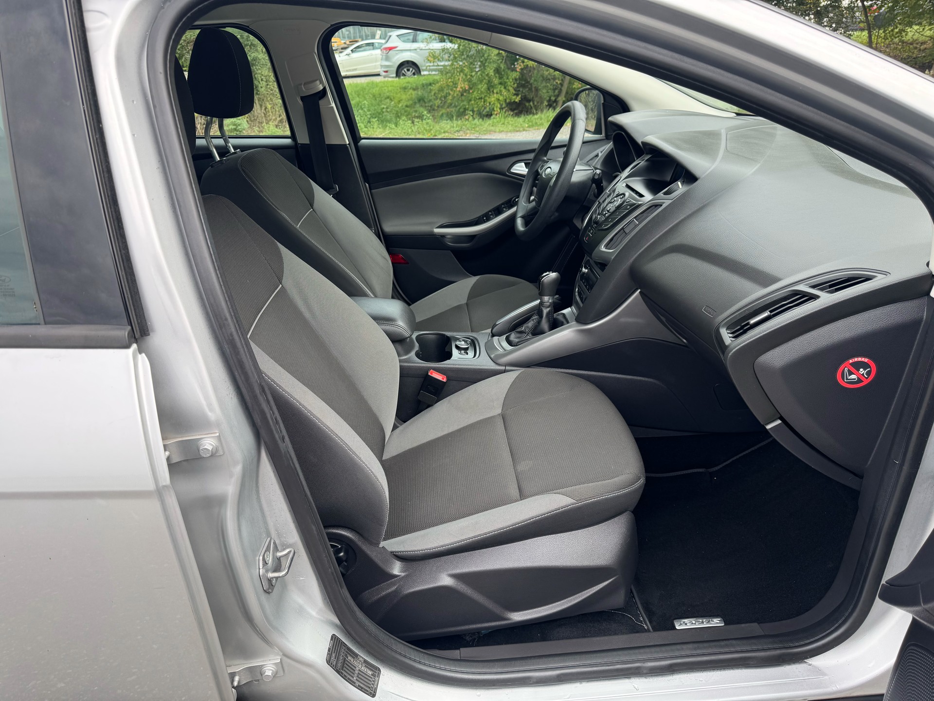 FORD Focus 1.6i VCT Carving-image-9