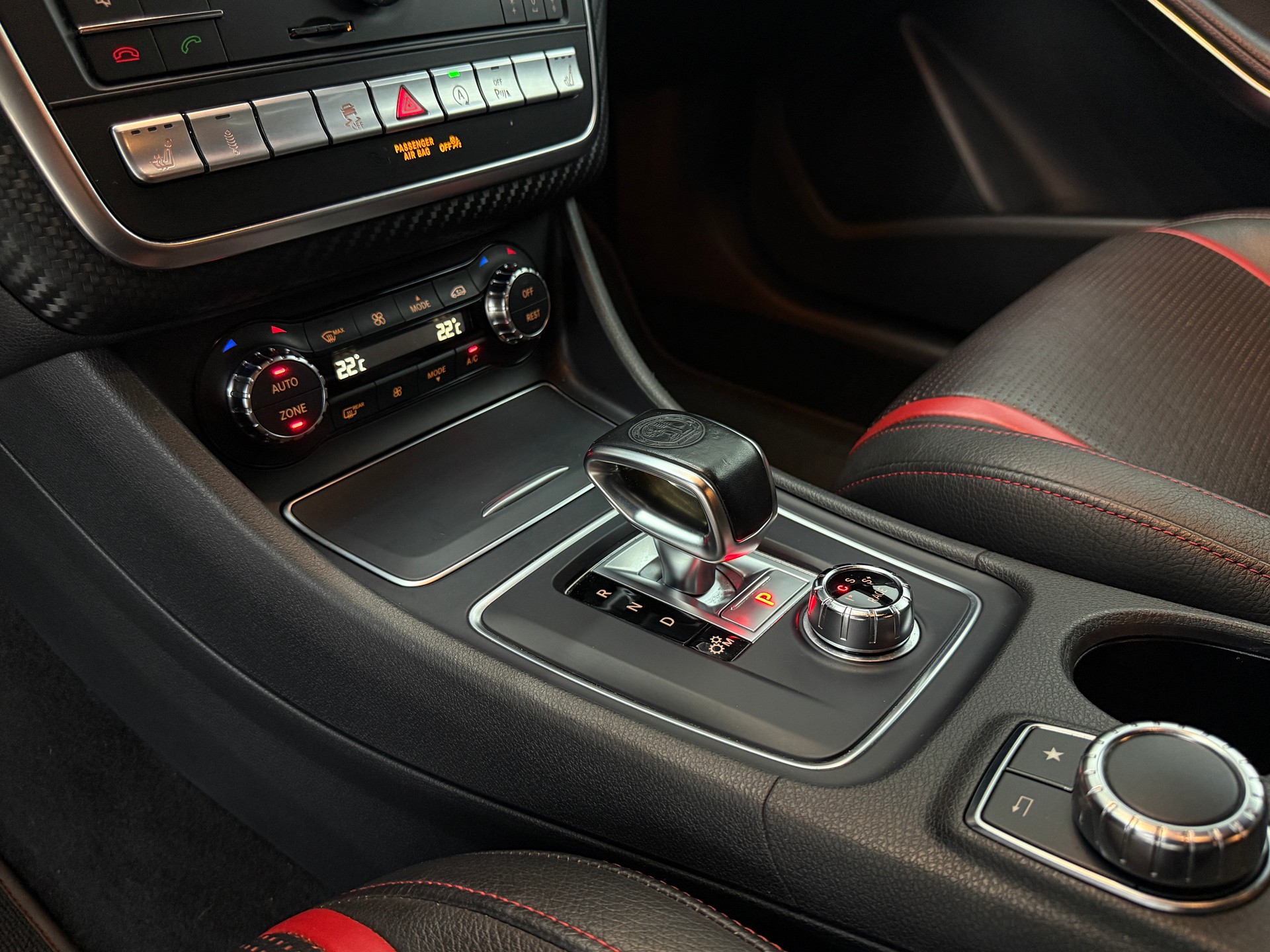 MERCEDES-BENZ A 45 AMG 4Matic Speedshift 7G-DCT-image-28
