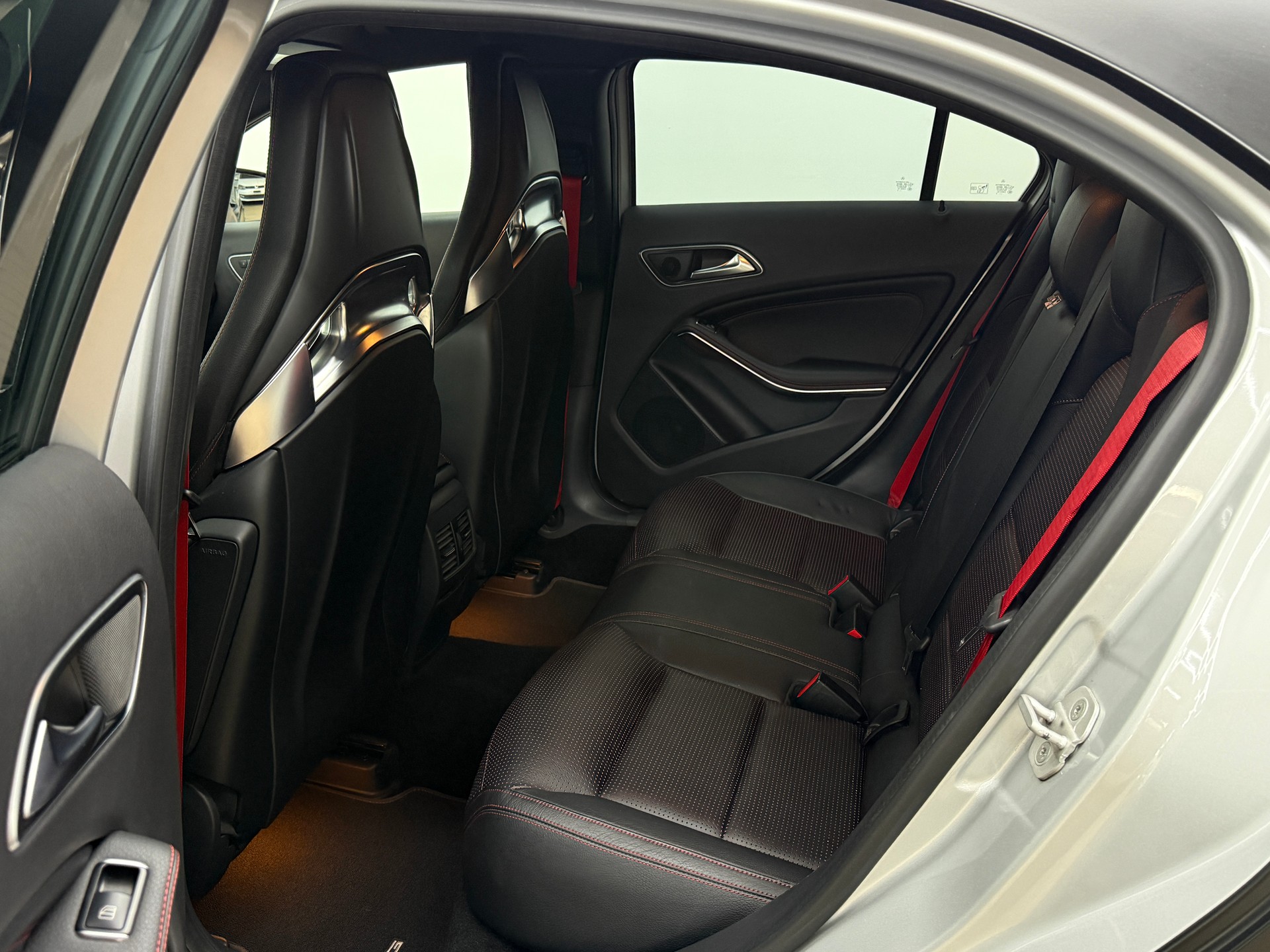 MERCEDES-BENZ A 45 AMG 4Matic Speedshift 7G-DCT-image-22