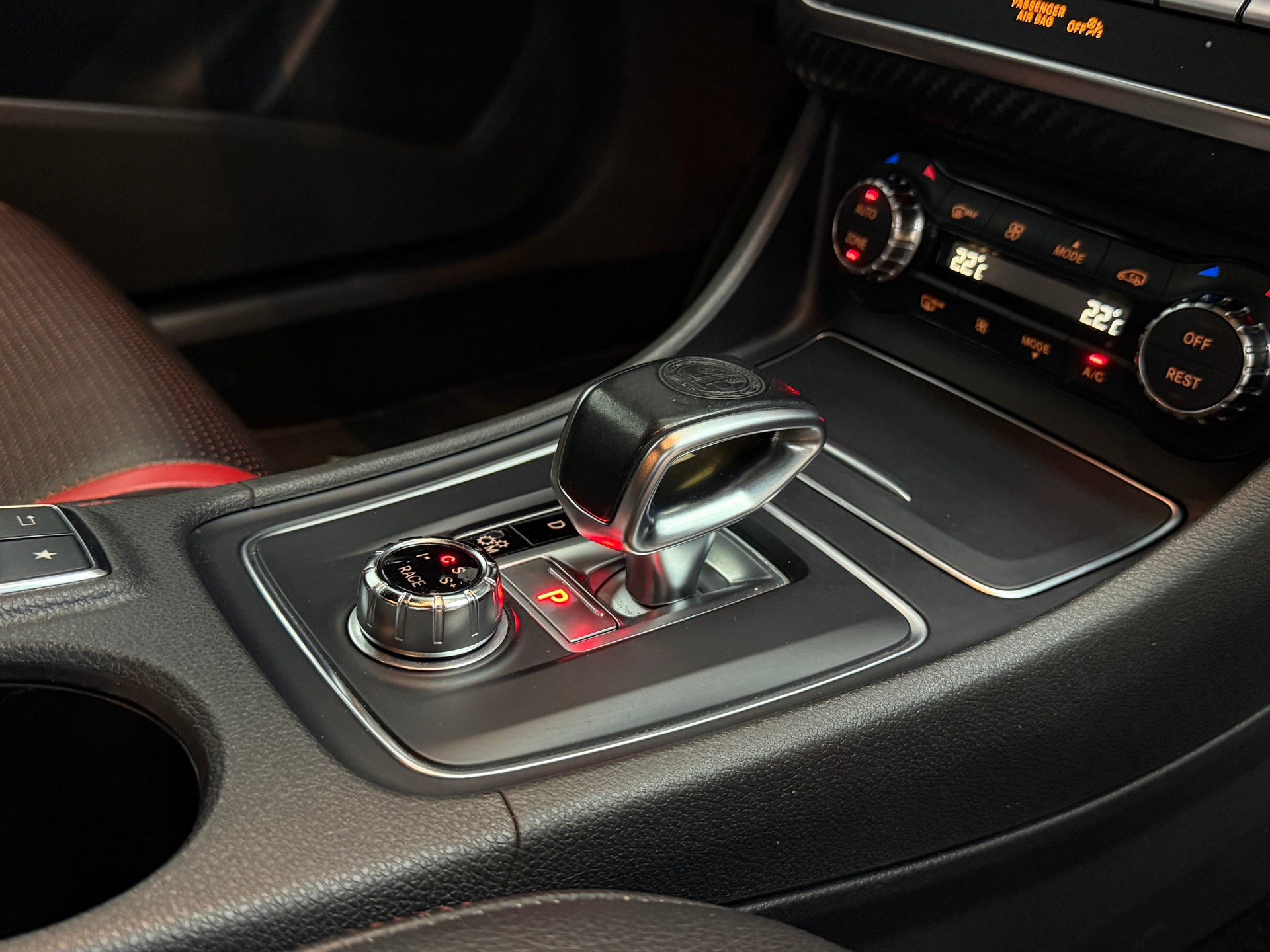 MERCEDES-BENZ A 45 AMG 4Matic Speedshift 7G-DCT-image-29