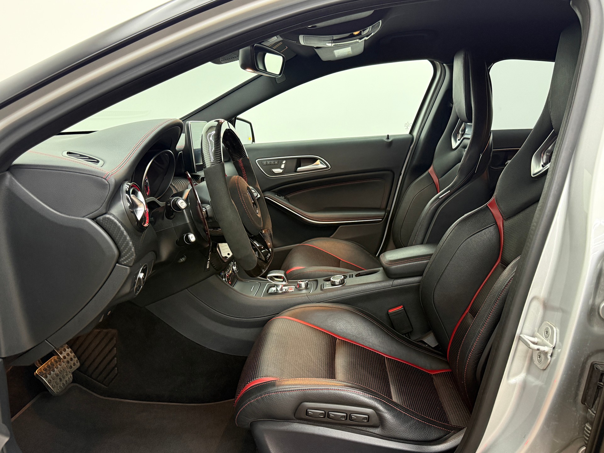 MERCEDES-BENZ A 45 AMG 4Matic Speedshift 7G-DCT-image-18