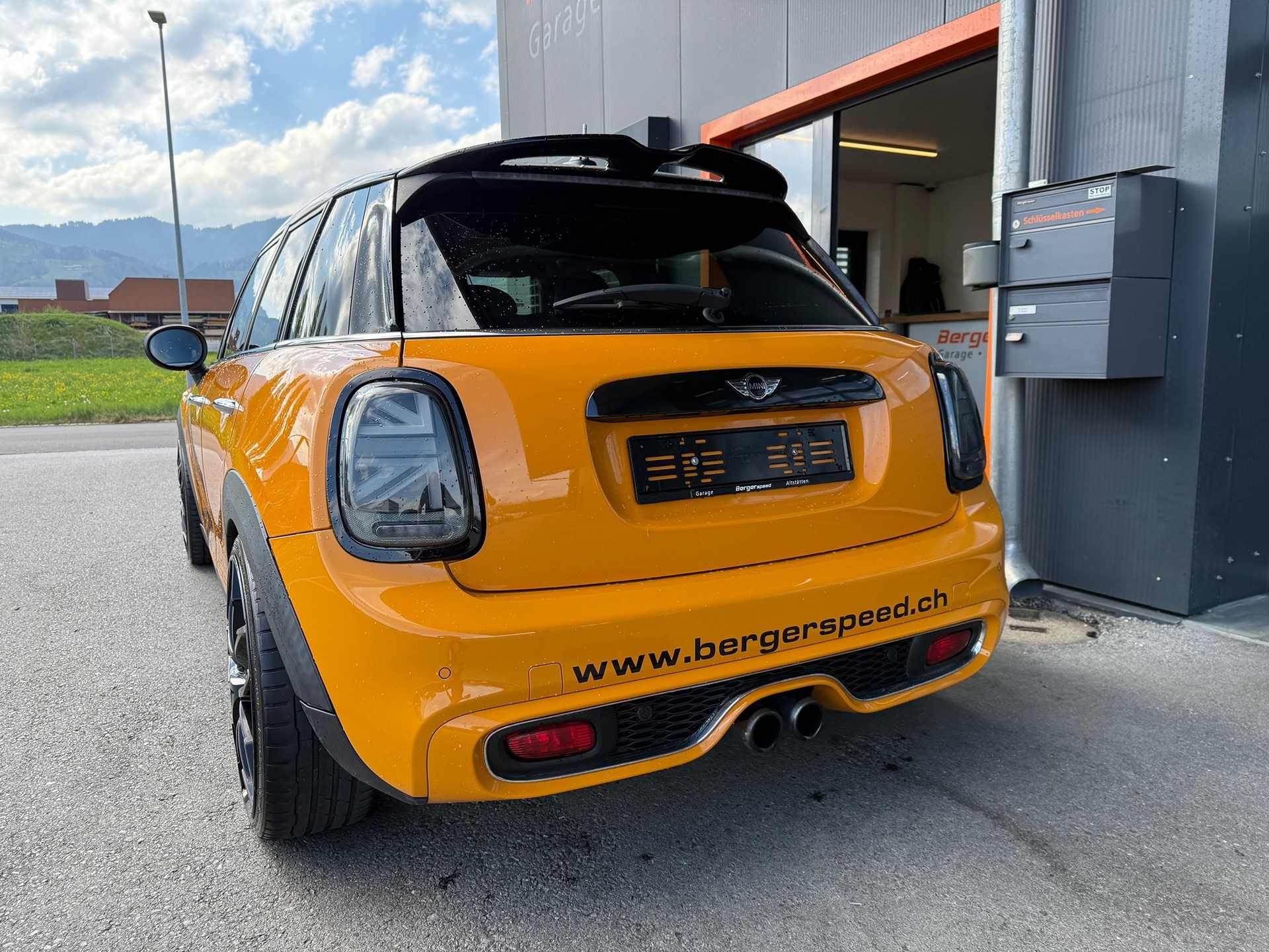 MINI Cooper S Steptronic-image-4