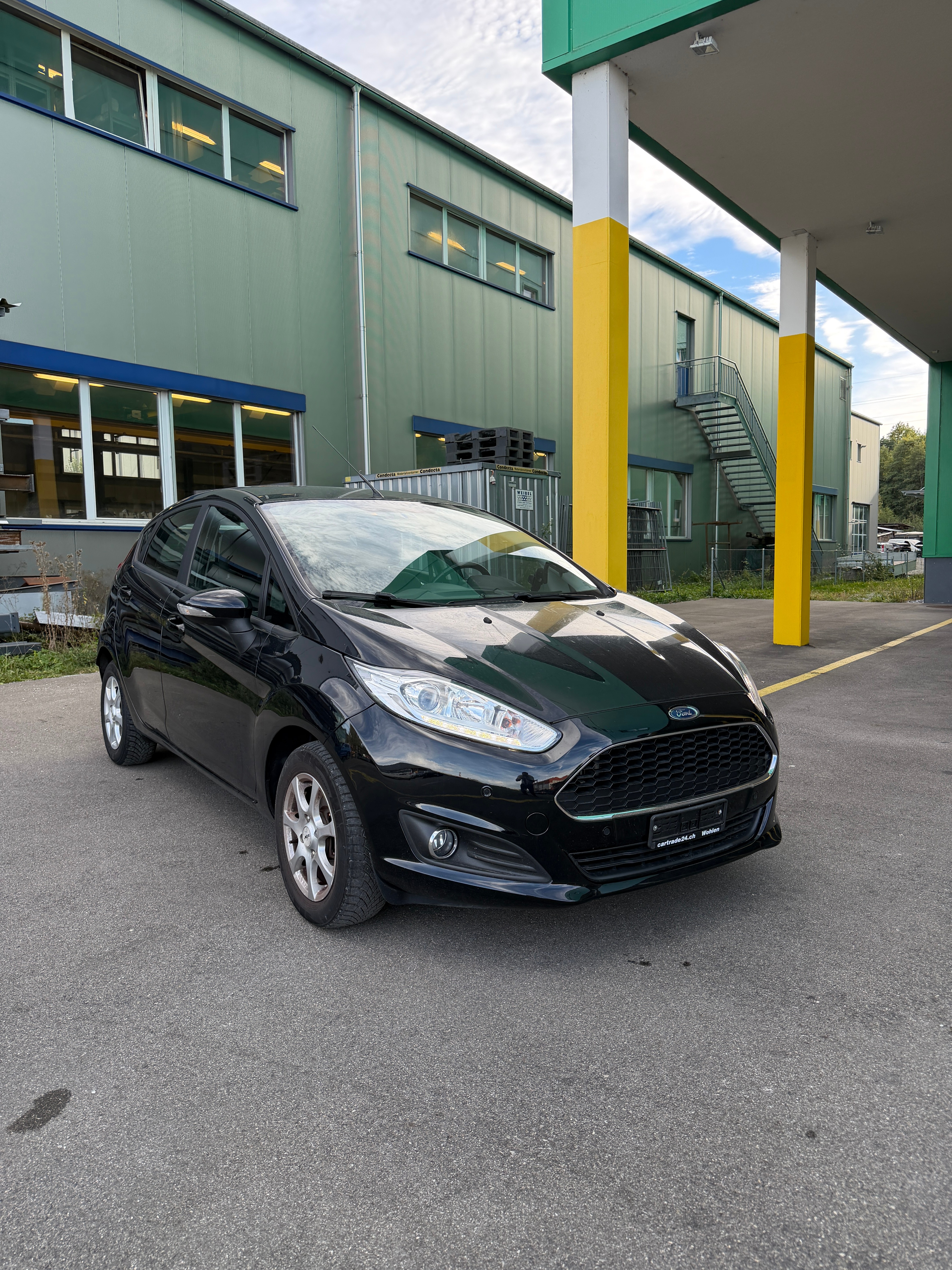 Car photo
