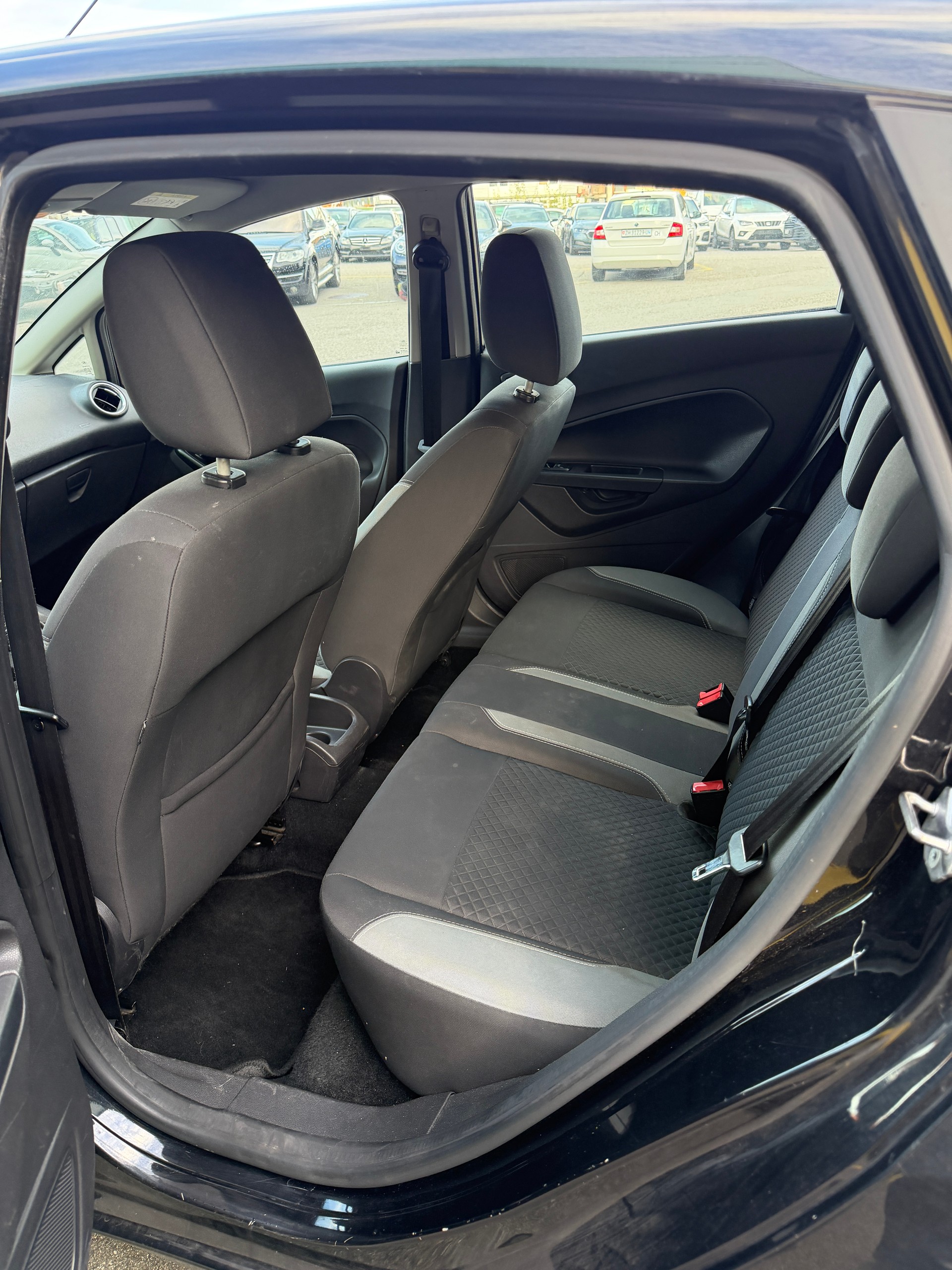 FORD Fiesta 1.0 SCTi Trend PowerShift-image-11