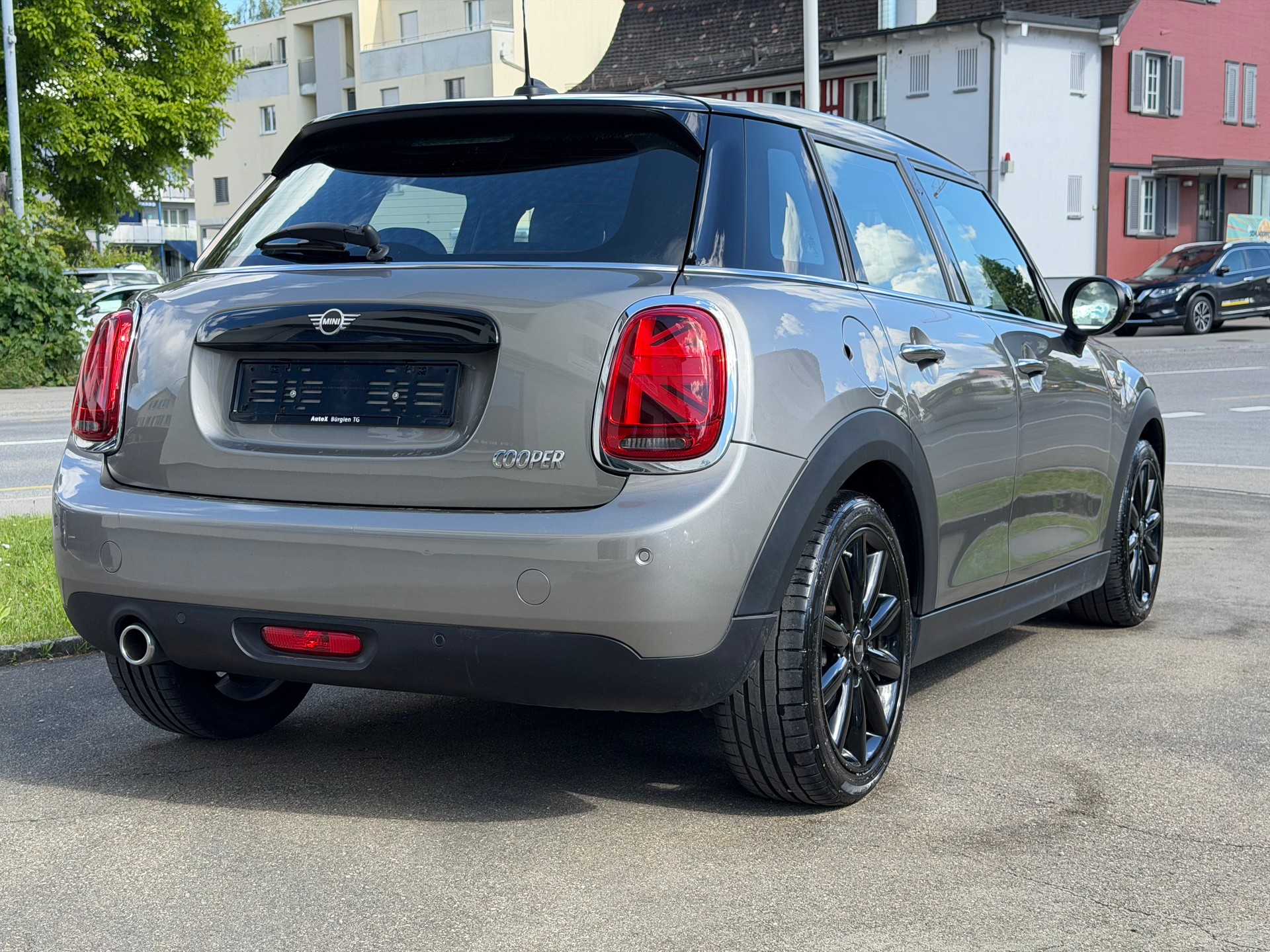 MINI Cooper Steptronic DKG-image-6