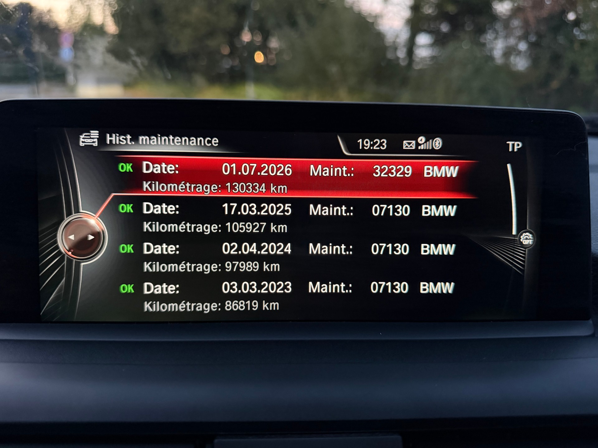 BMW M135i xDrive-image-5