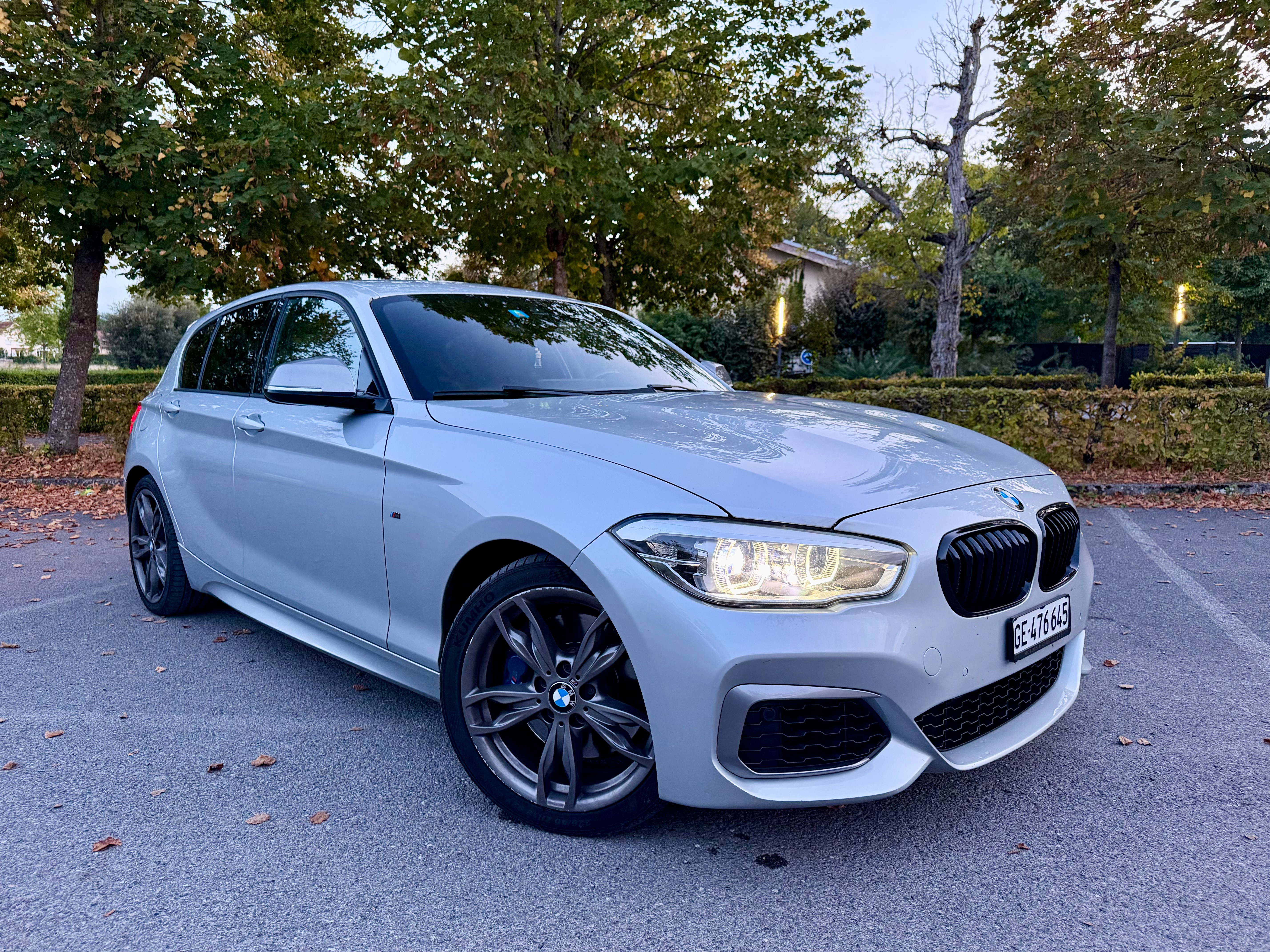 Car photo