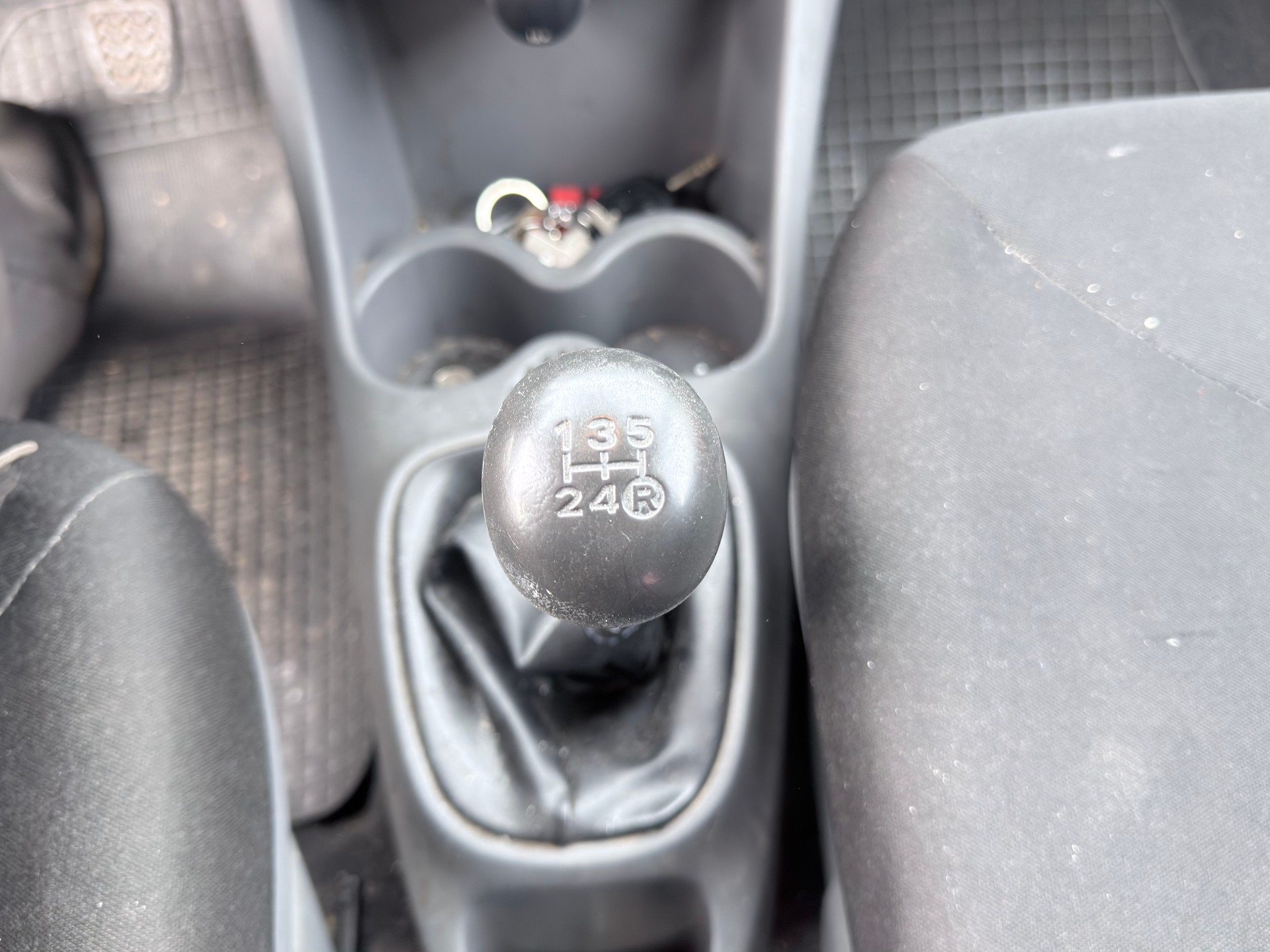 TOYOTA Aygo 1.0 Linea Sol-image-7