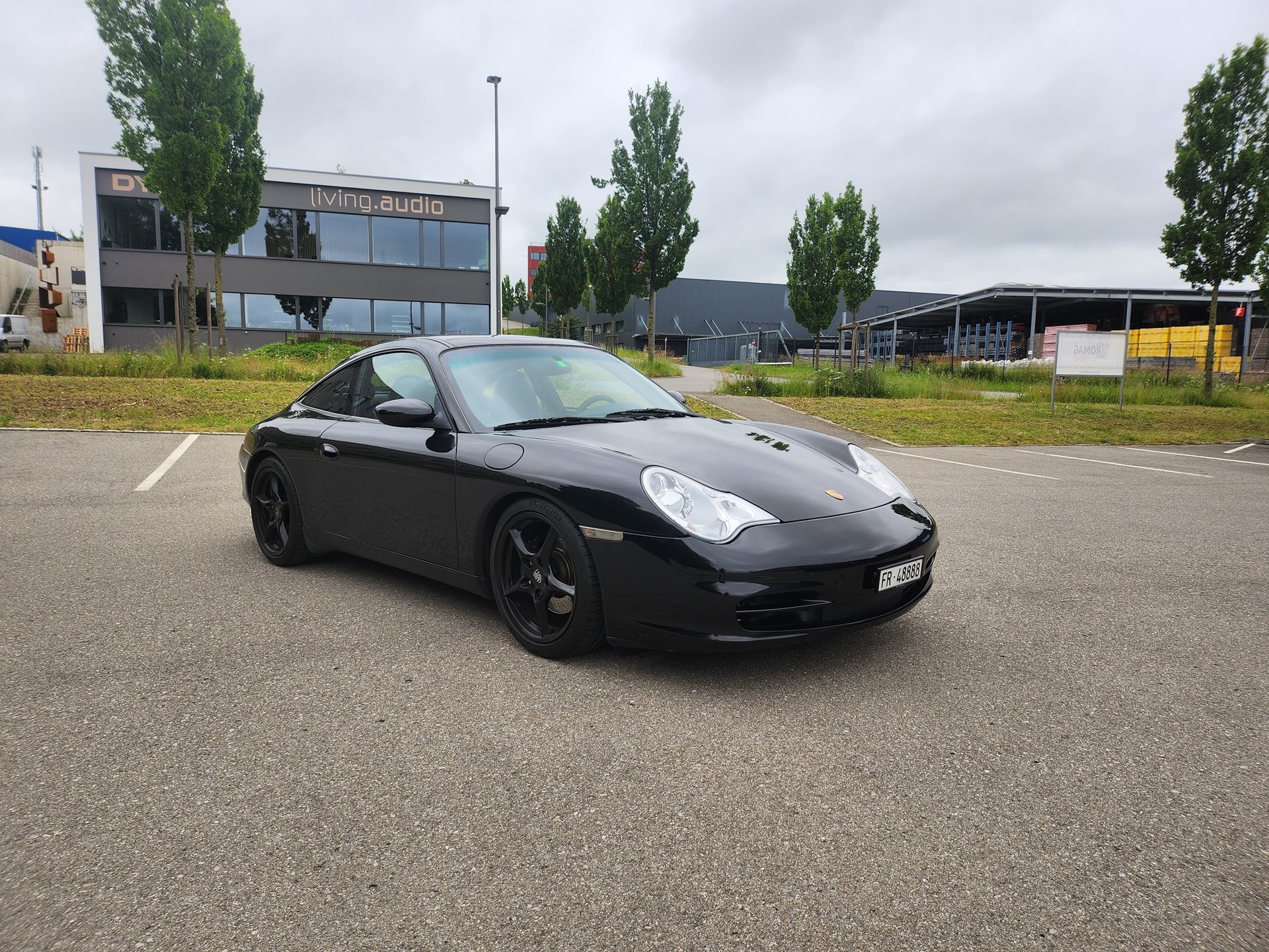 PORSCHE 911 Carrera Targa-image-1