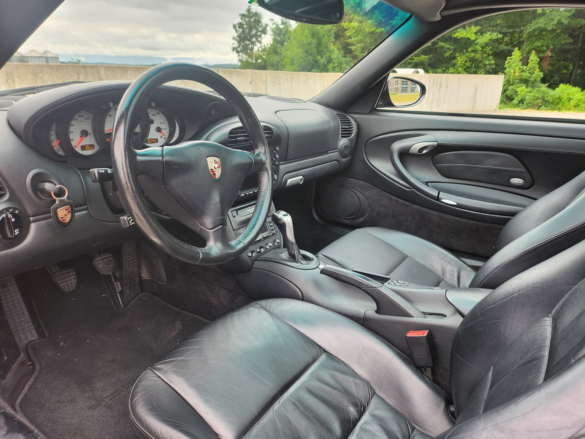 PORSCHE 911 Carrera Targa-image-2
