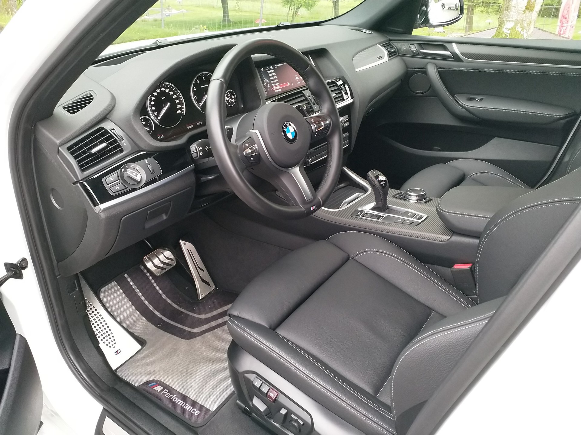 BMW X4 M40i Performance-image-12
