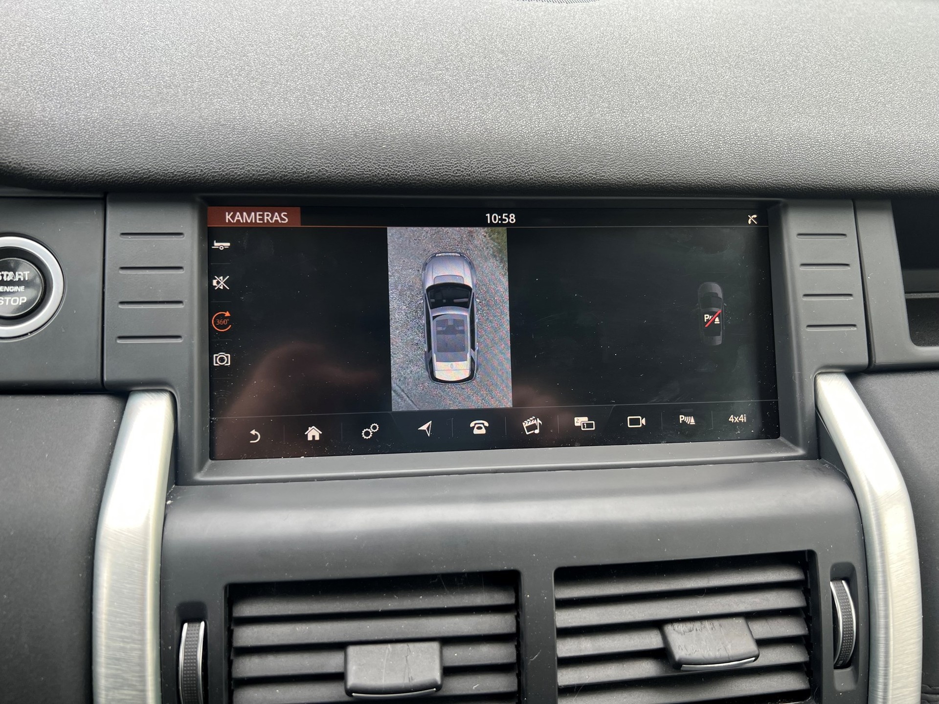 LAND ROVER Discovery Sport 2.0 TD4 HSE-image-9
