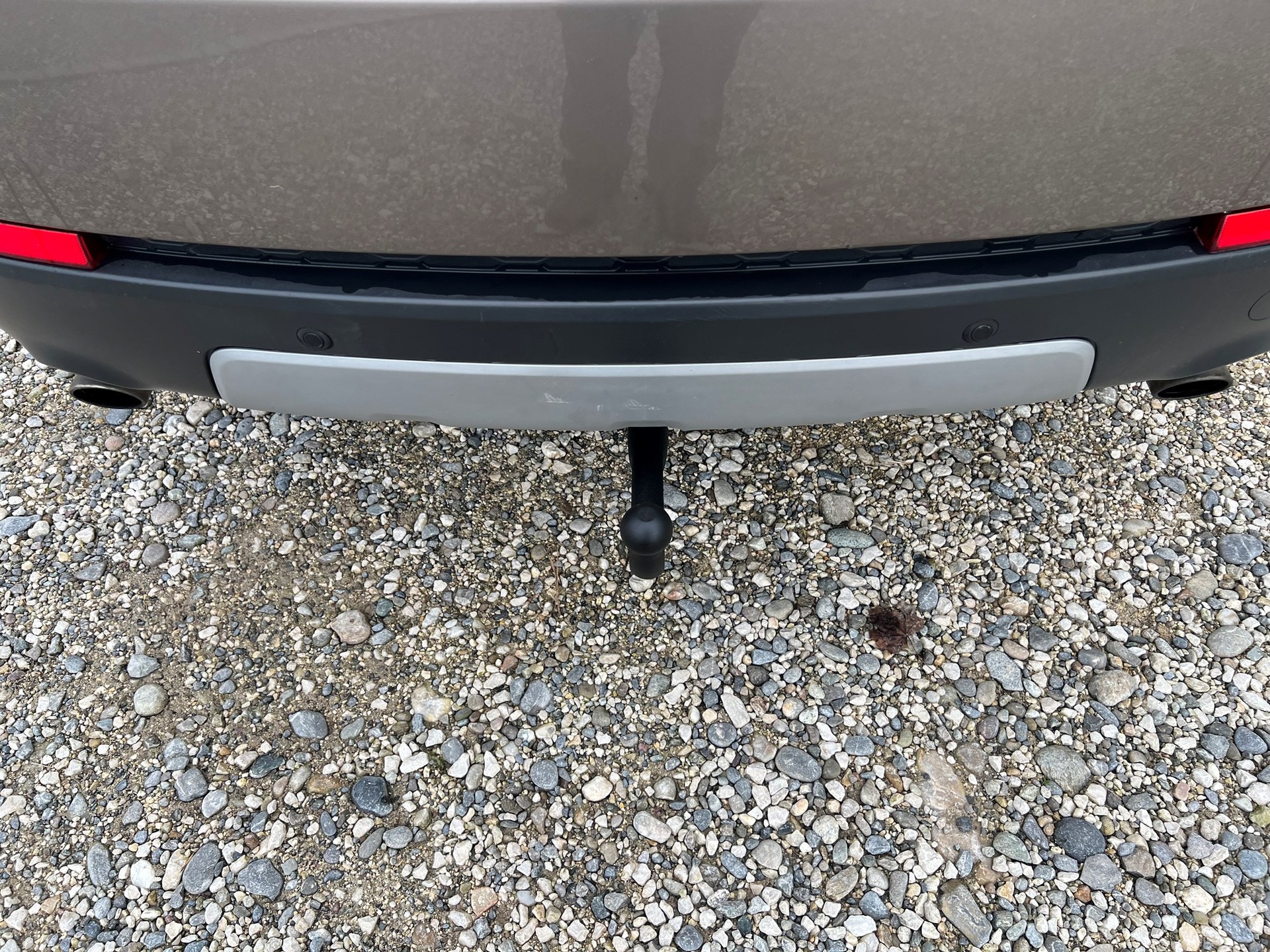 LAND ROVER Discovery Sport 2.0 TD4 HSE-image-10