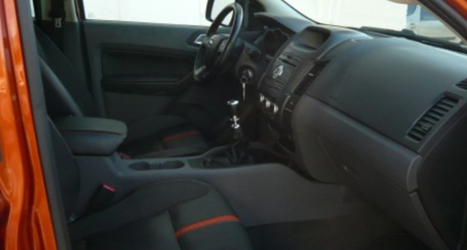 FORD Ranger Wildtrak 3.2 TDCi 4x4-image-5