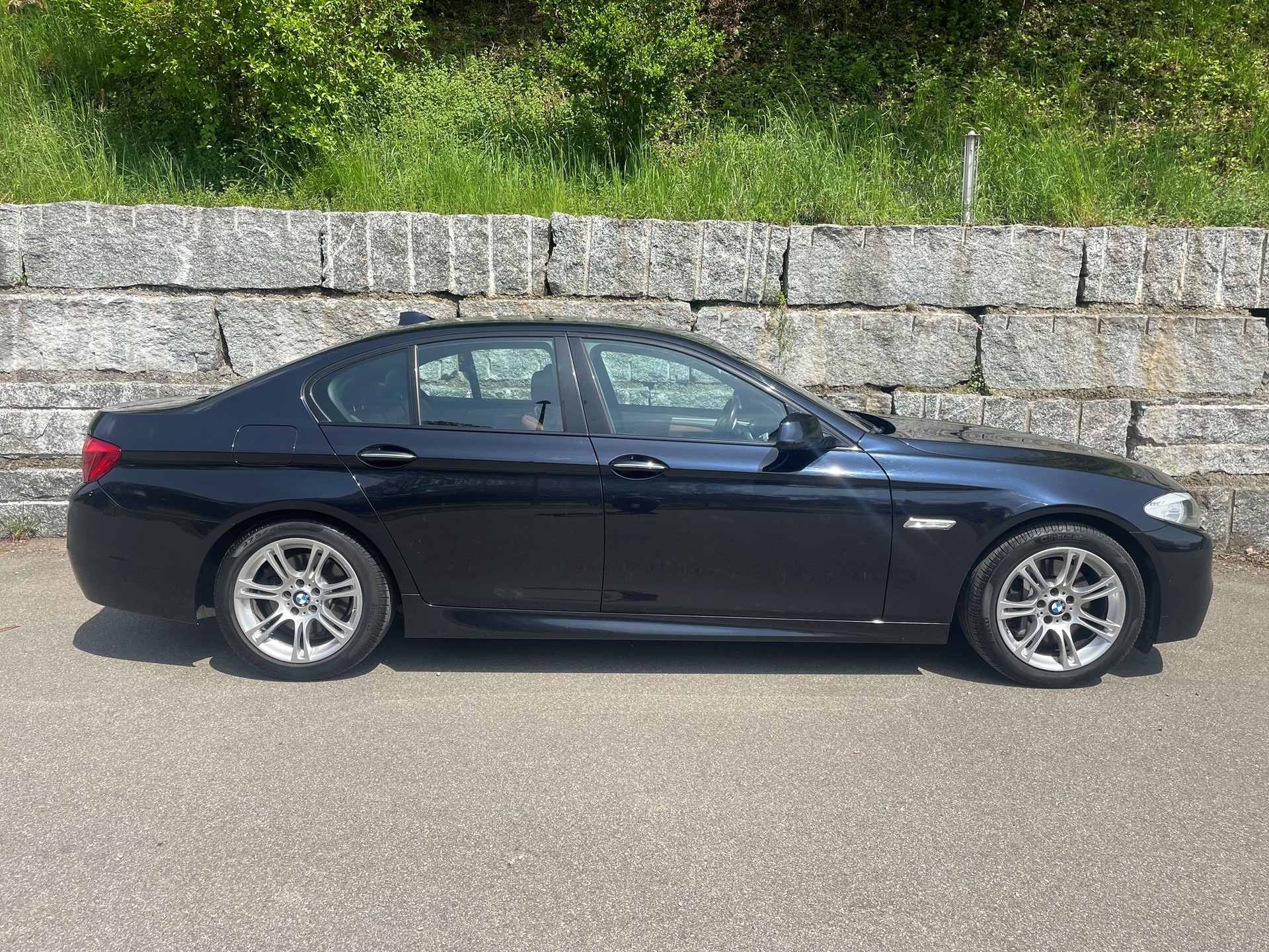 BMW 528i xDrive M-Sportpaket Steptronic-image-8