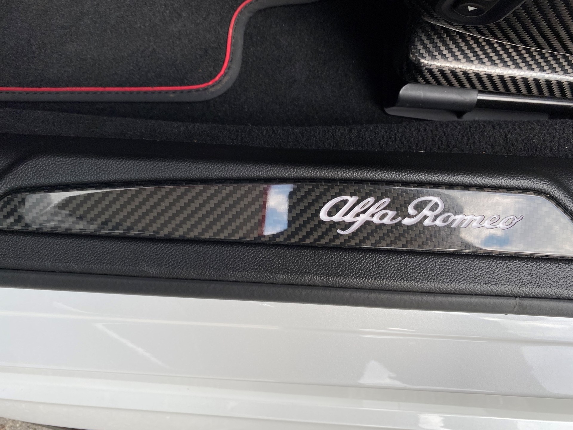 ALFA ROMEO Giulia 2.9 V6 Quadrifoglio Racing Edt Nr.7 Automatic-image-5