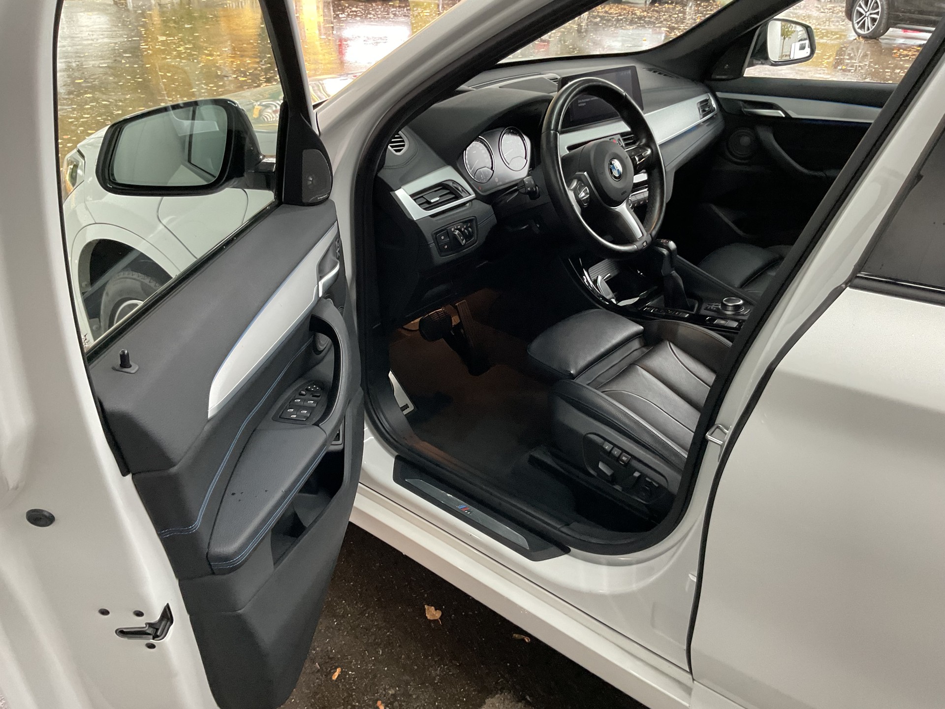 BMW X1 xDrive 25e M Sport Steptronic-image-7