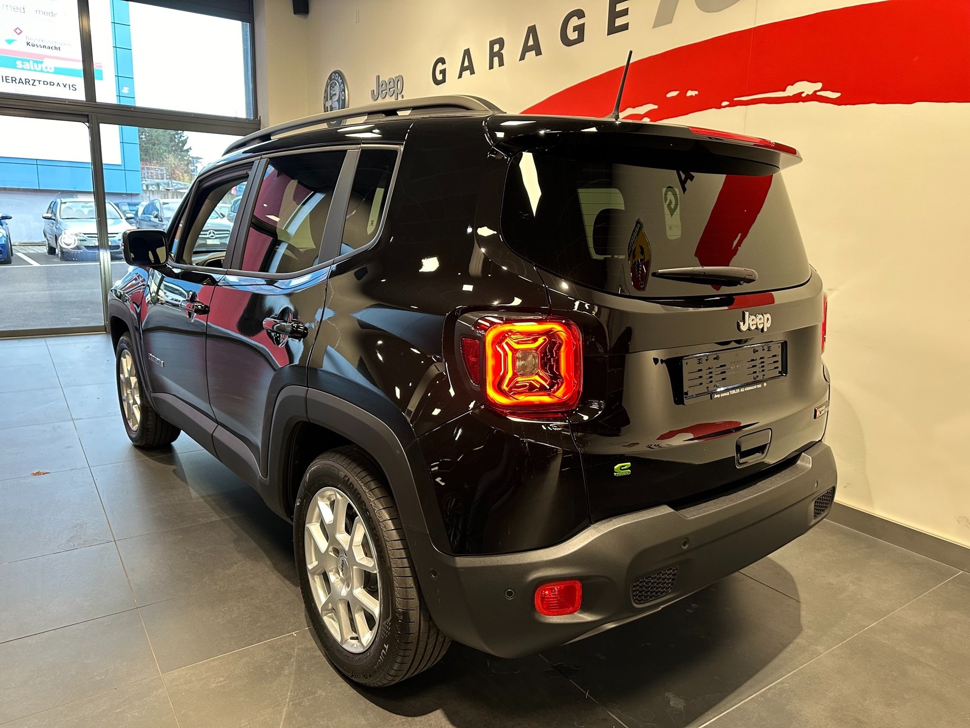JEEP Renegade 1.5 MHEV Swiss Limited-image-12