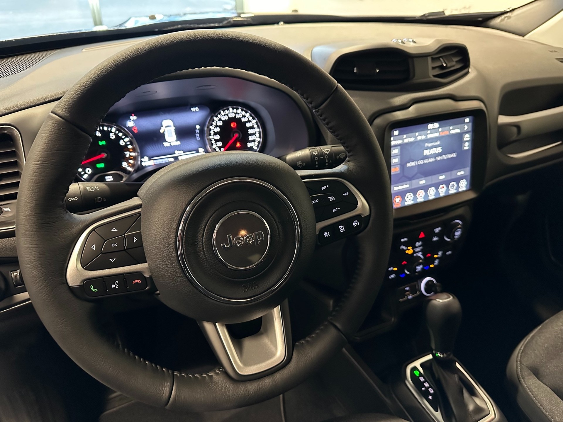 JEEP Renegade 1.5 MHEV Swiss Limited-image-8