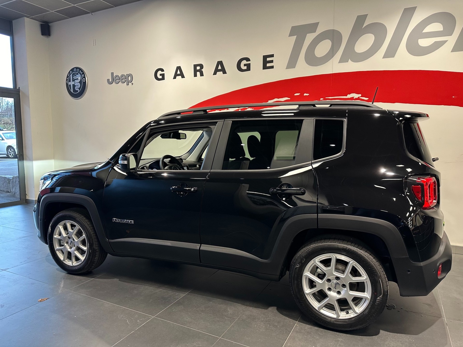 JEEP Renegade 1.5 MHEV Swiss Limited-image-6