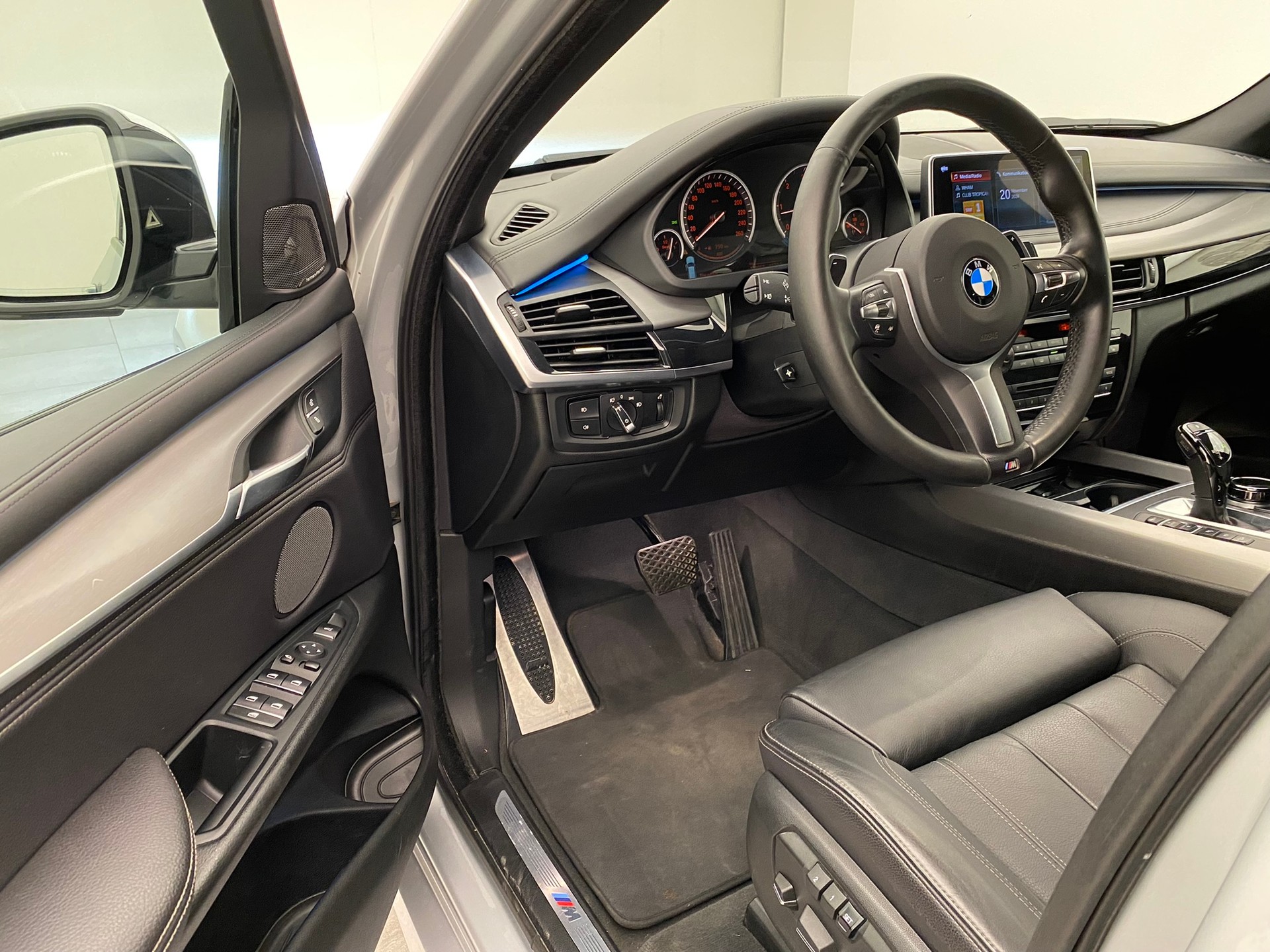 BMW X5 xDrive 40d-image-9