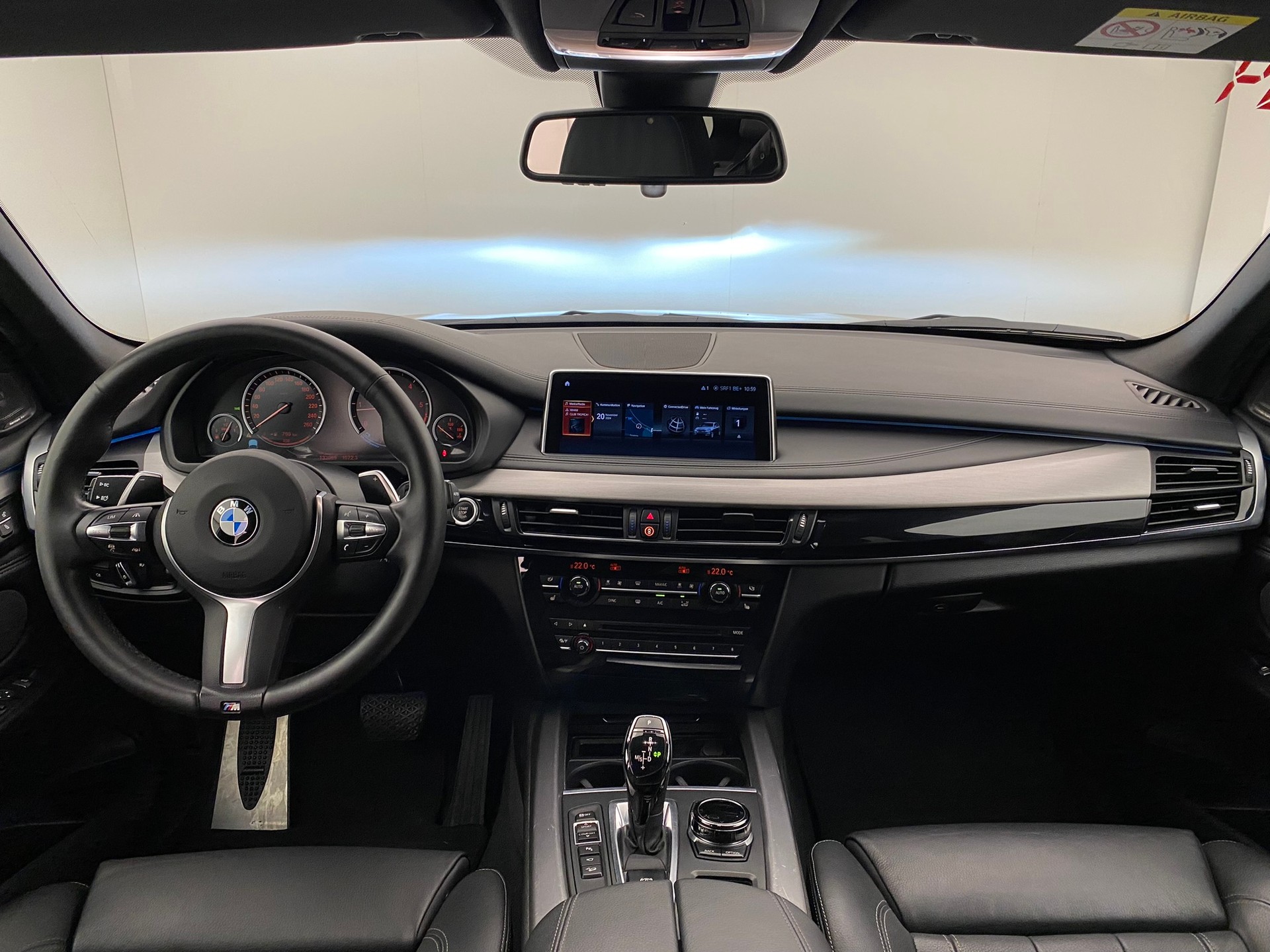 BMW X5 xDrive 40d-image-6