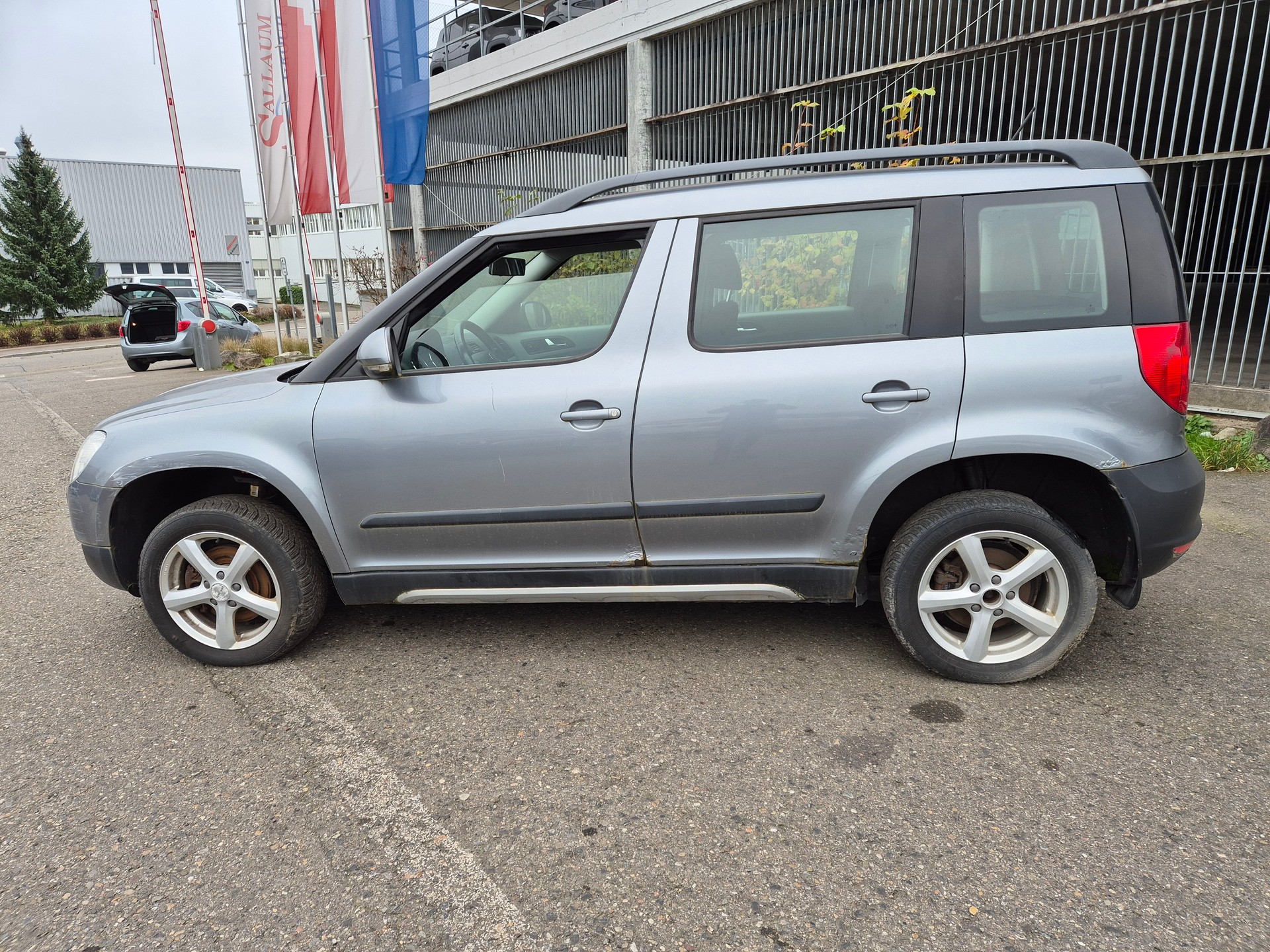 SKODA Yeti 1.8 TSI Active 4x4-image-4