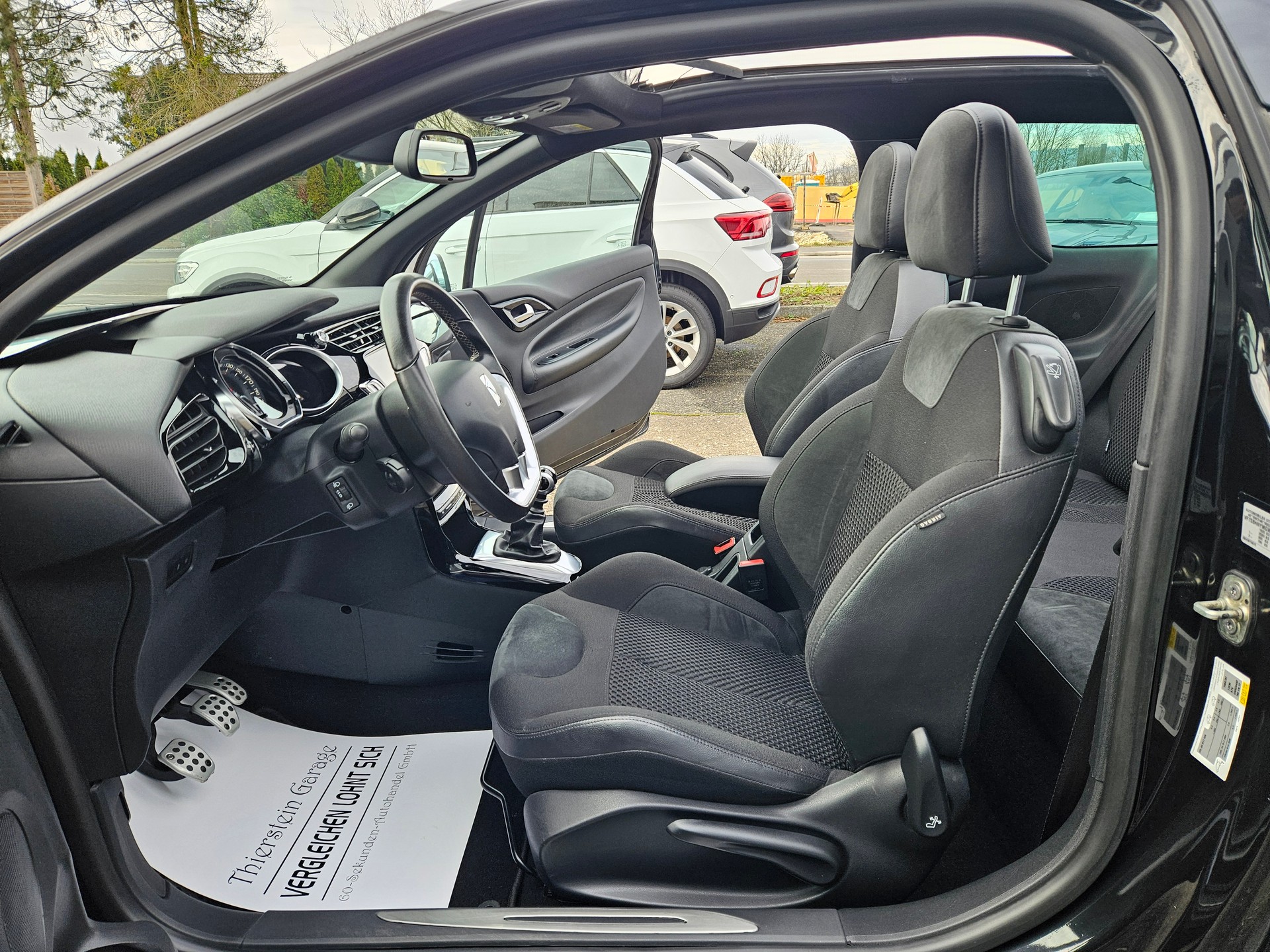 DS AUTOMOBILES DS 3 Cabrio 1.2 PureTech SO Chic-image-10