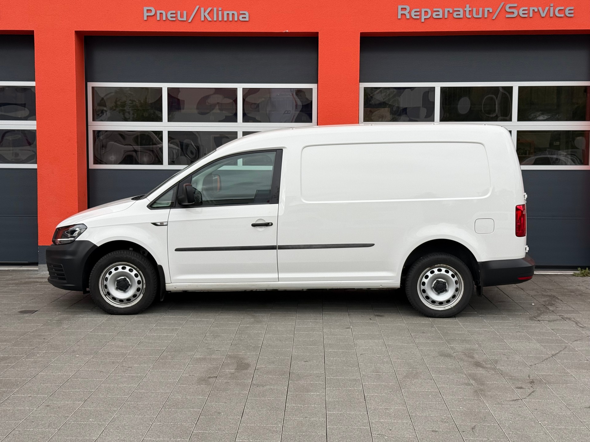 VW Caddy Maxi 2.0TDI 4Motion BlueMotion Technology DSG-showroom-element-1