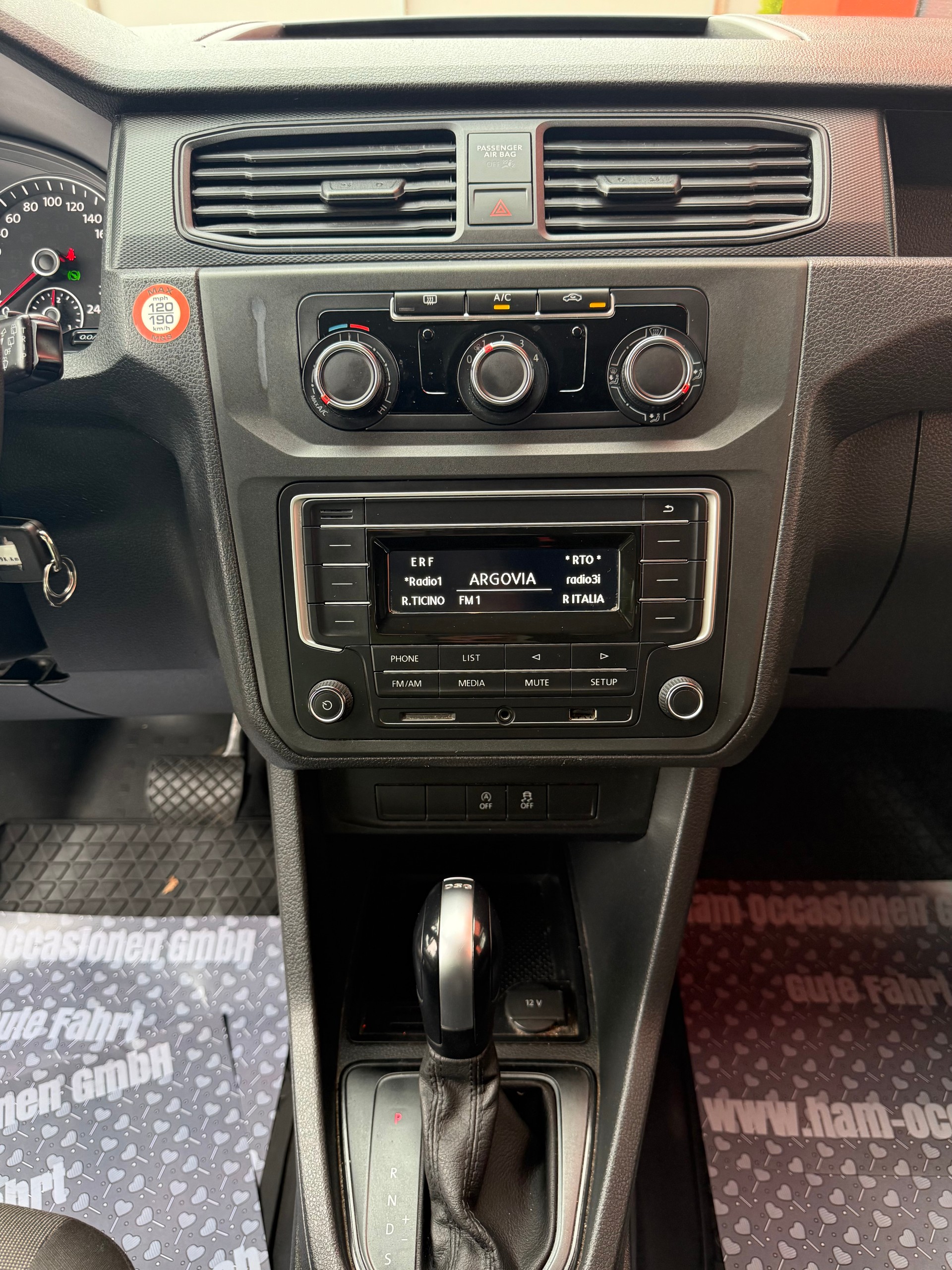 VW Caddy Maxi 2.0TDI 4Motion BlueMotion Technology DSG-image-8