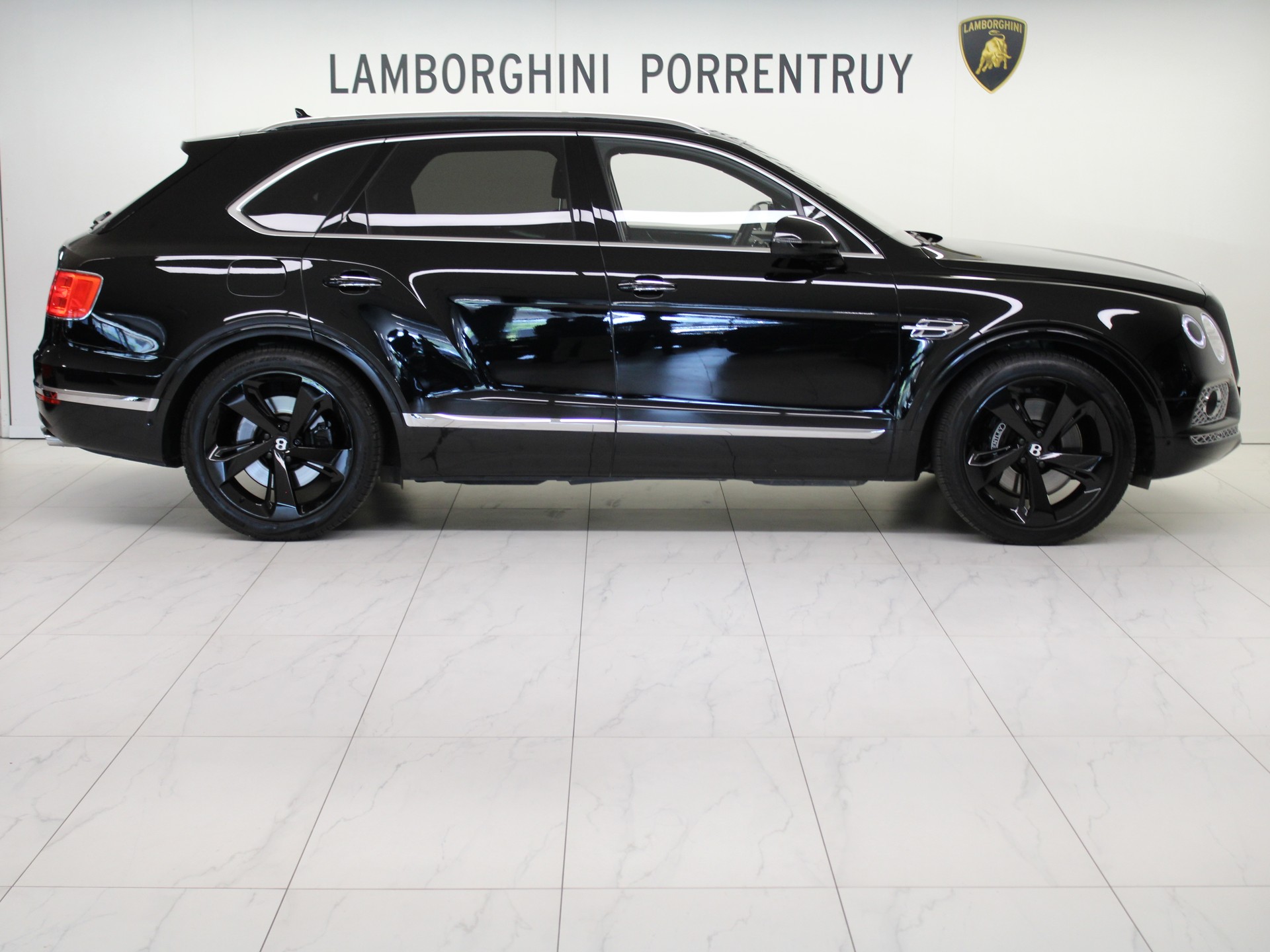 BENTLEY Bentayga W12-image-1