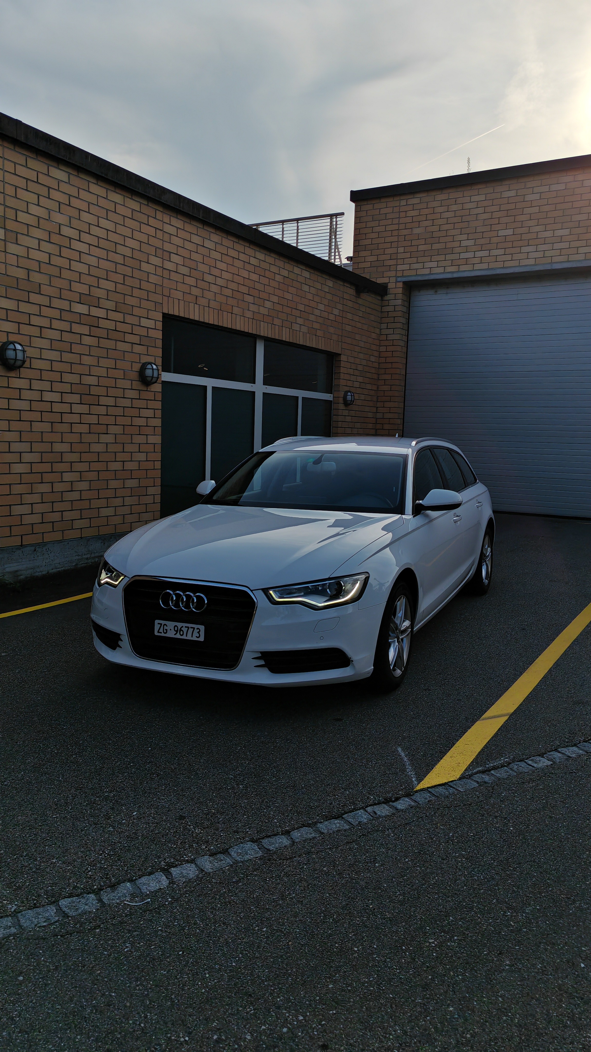 Car photo