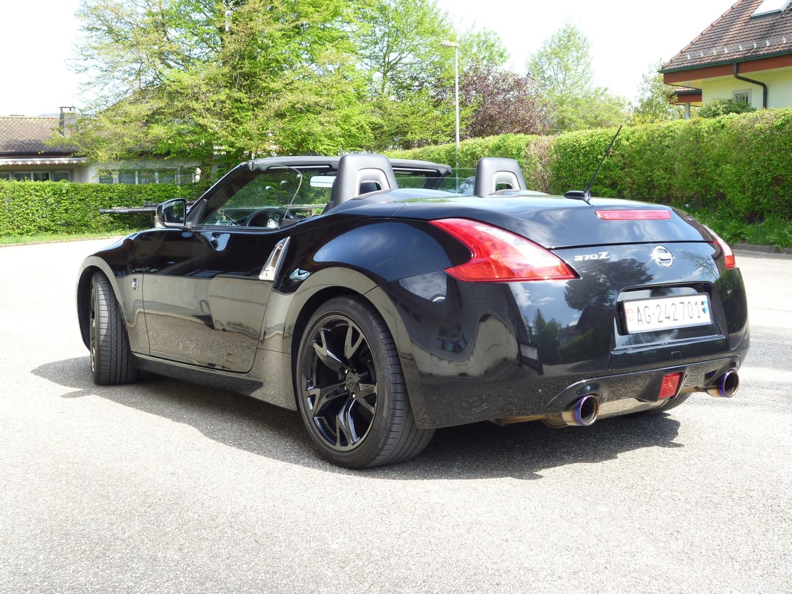 NISSAN 370 Z Roadster-image-1
