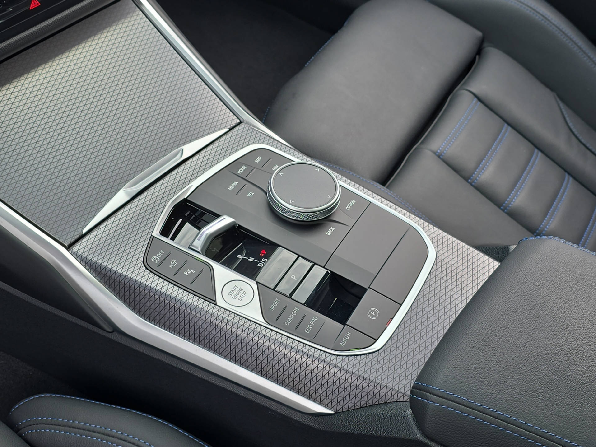 BMW M340d xDrive Touring ** 5 Jahre GARANTIE // Neupreis 109'450 CHF **-image-14