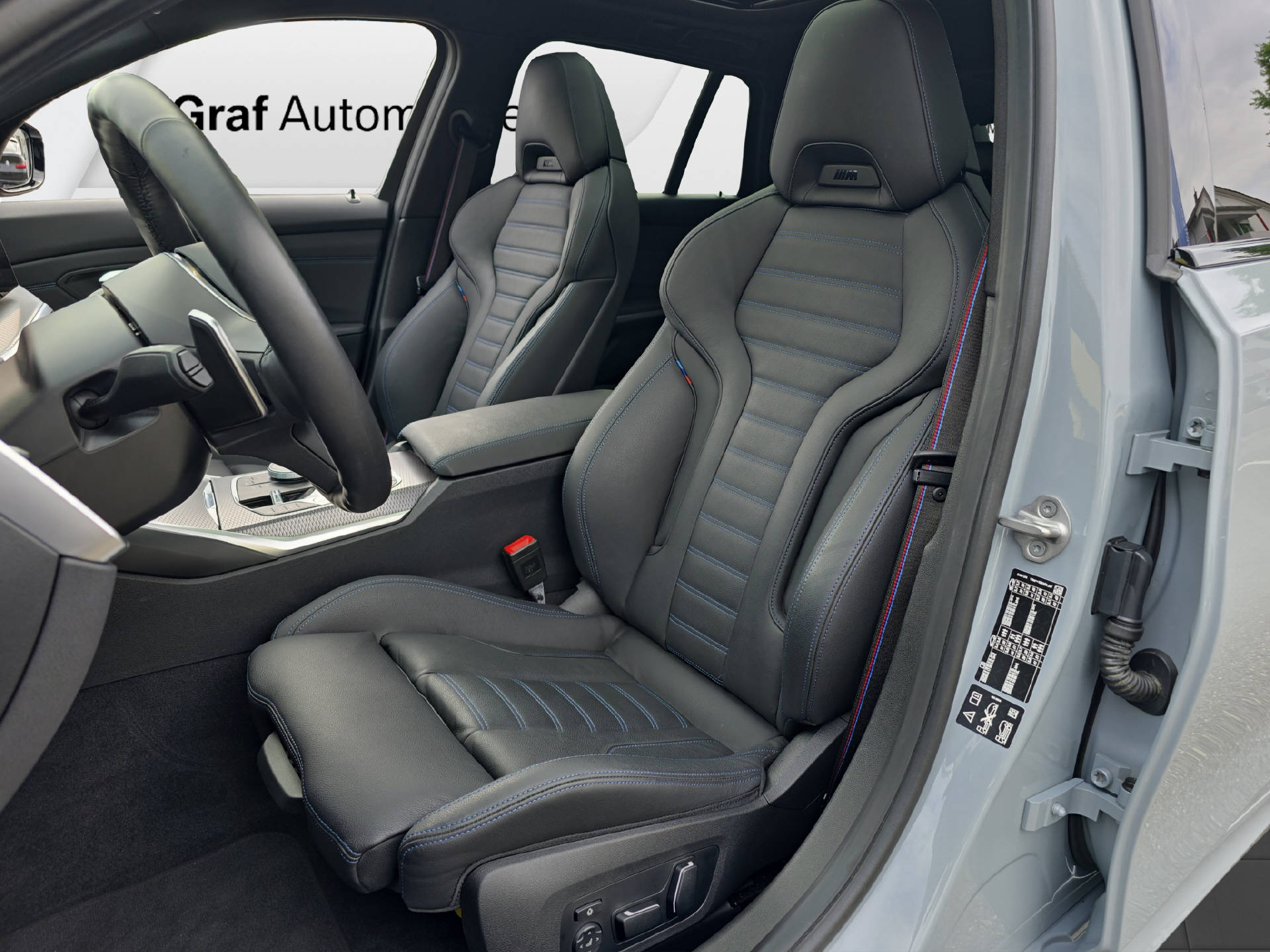 BMW M340d xDrive Touring ** 5 Jahre GARANTIE // Neupreis 109'450 CHF **-image-5