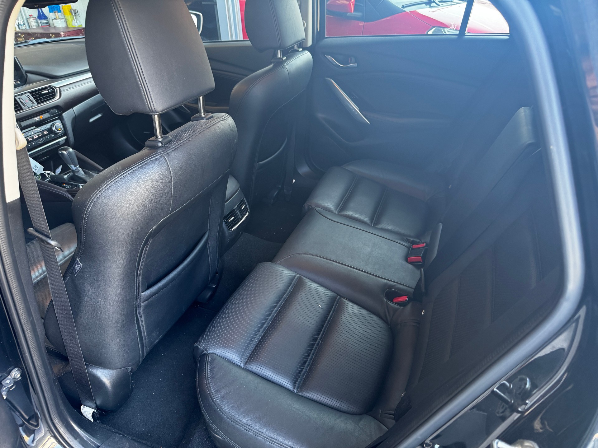 MAZDA 6 Sportwagon SKYACTIV-D 175 Revolution Automat AWD-image-12