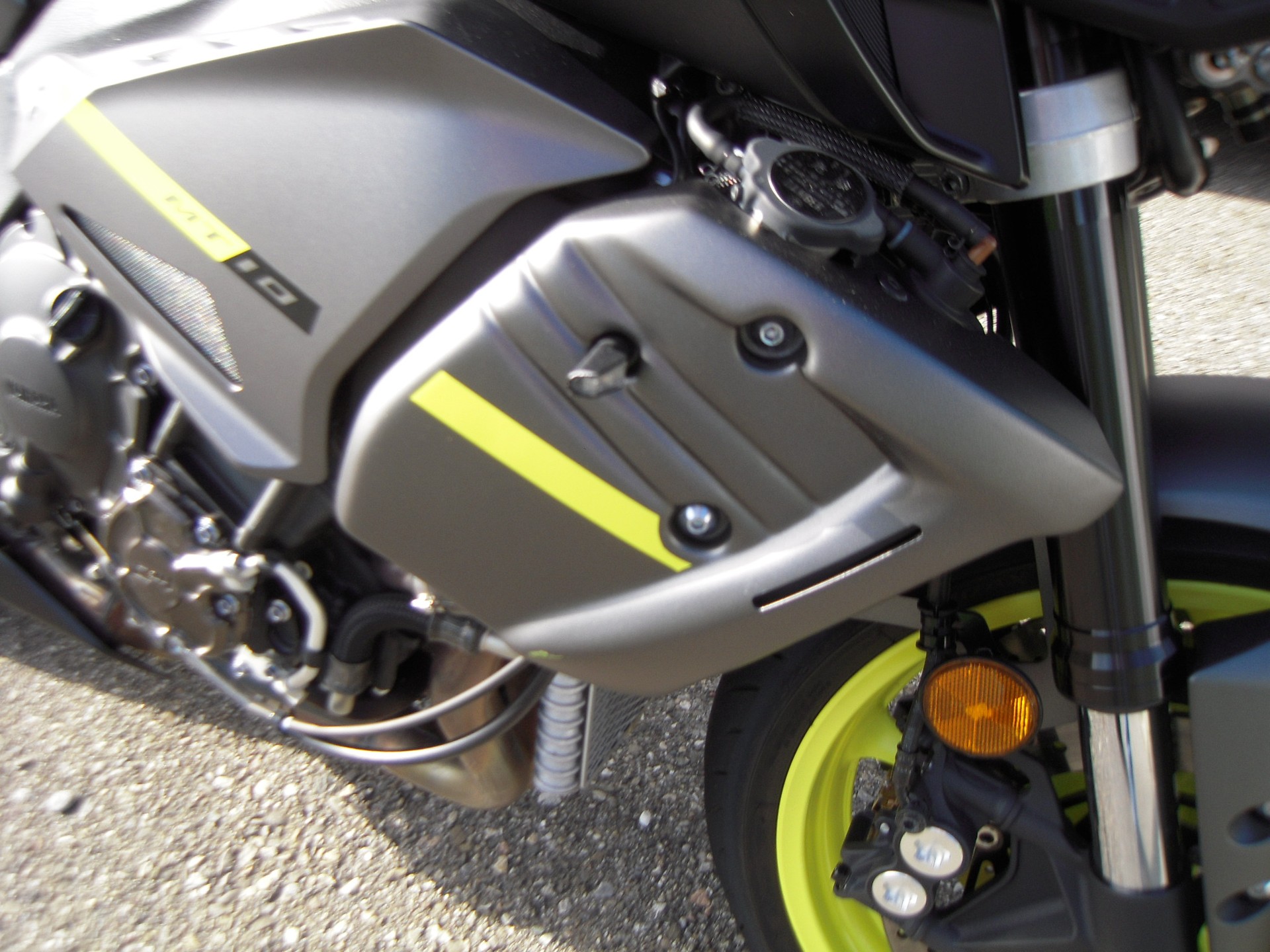 YAMAHA MT-10 ABS-image-9
